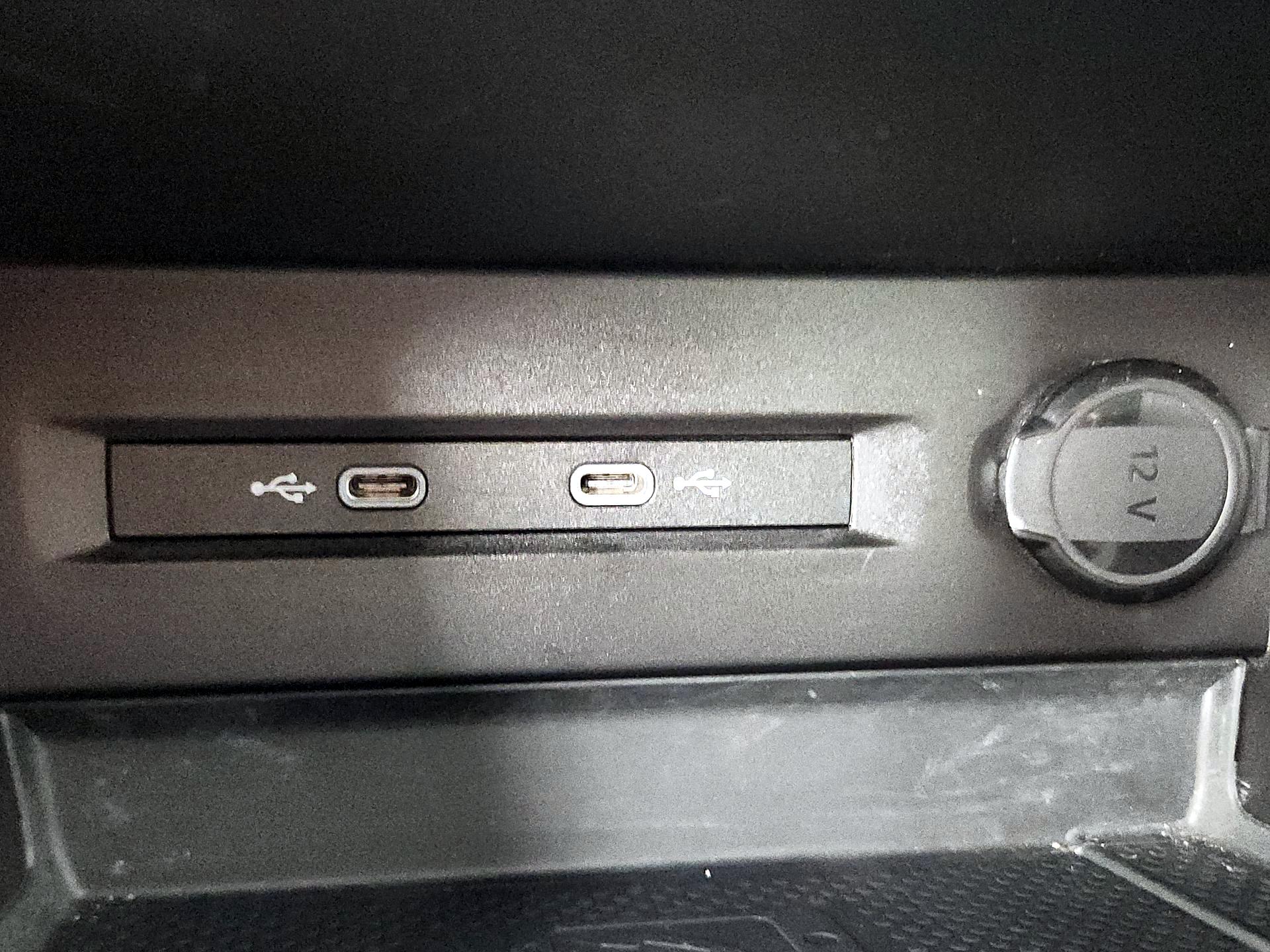 Thumbnail: 2022 Volkswagen Taos - 18