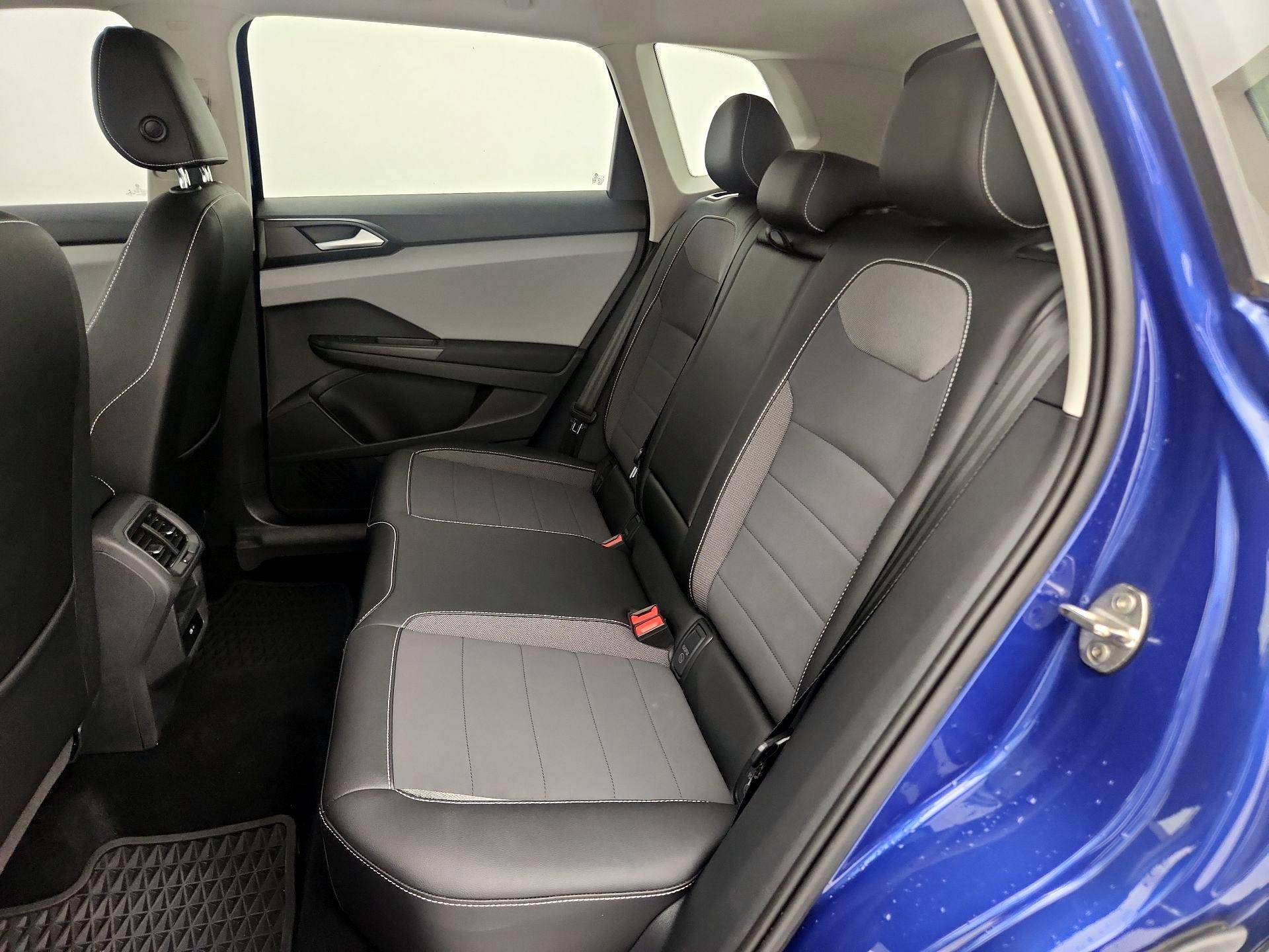 Thumbnail: 2022 Volkswagen Taos - 19