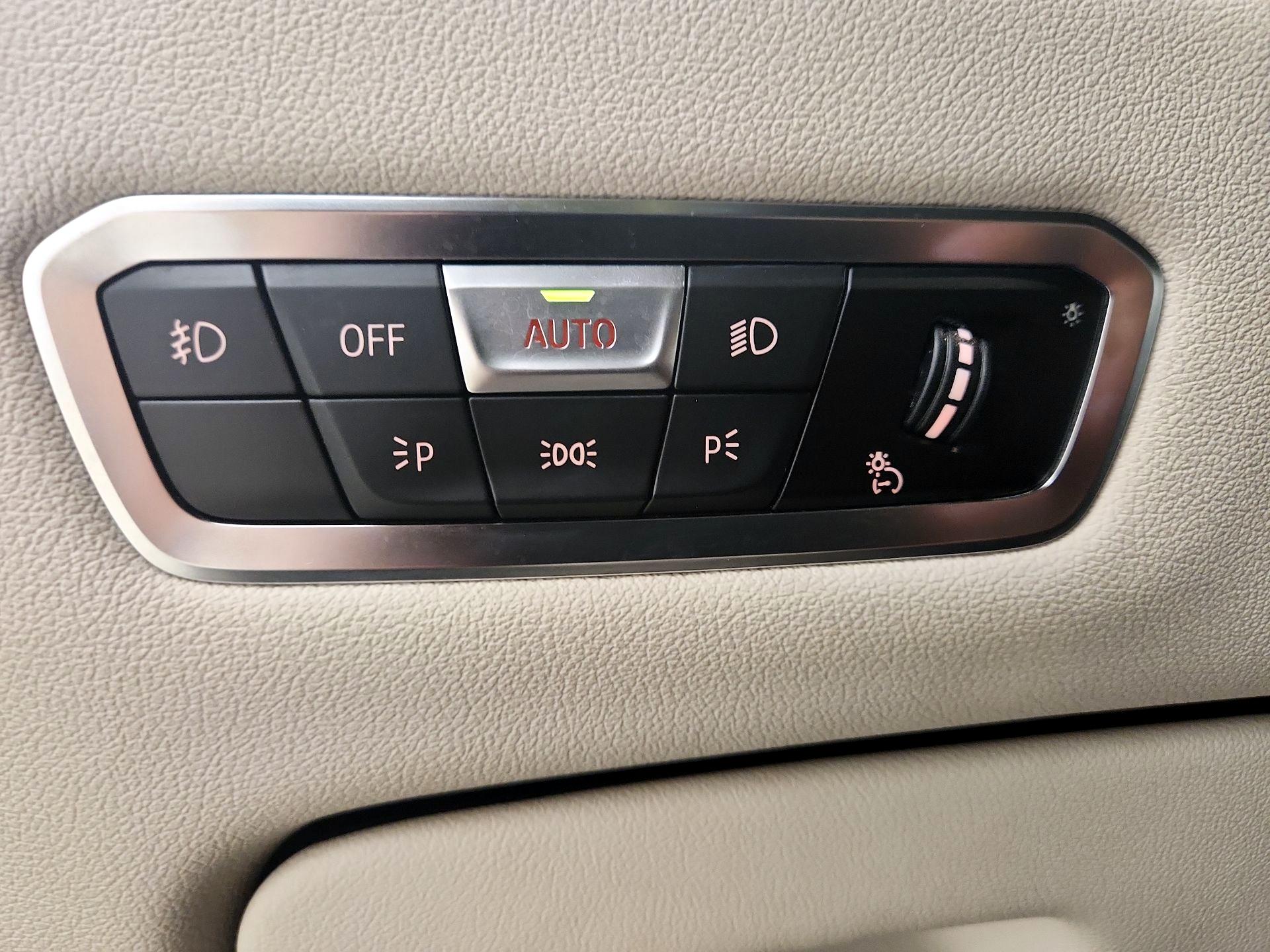 Thumbnail: 2020 BMW X5 - 13