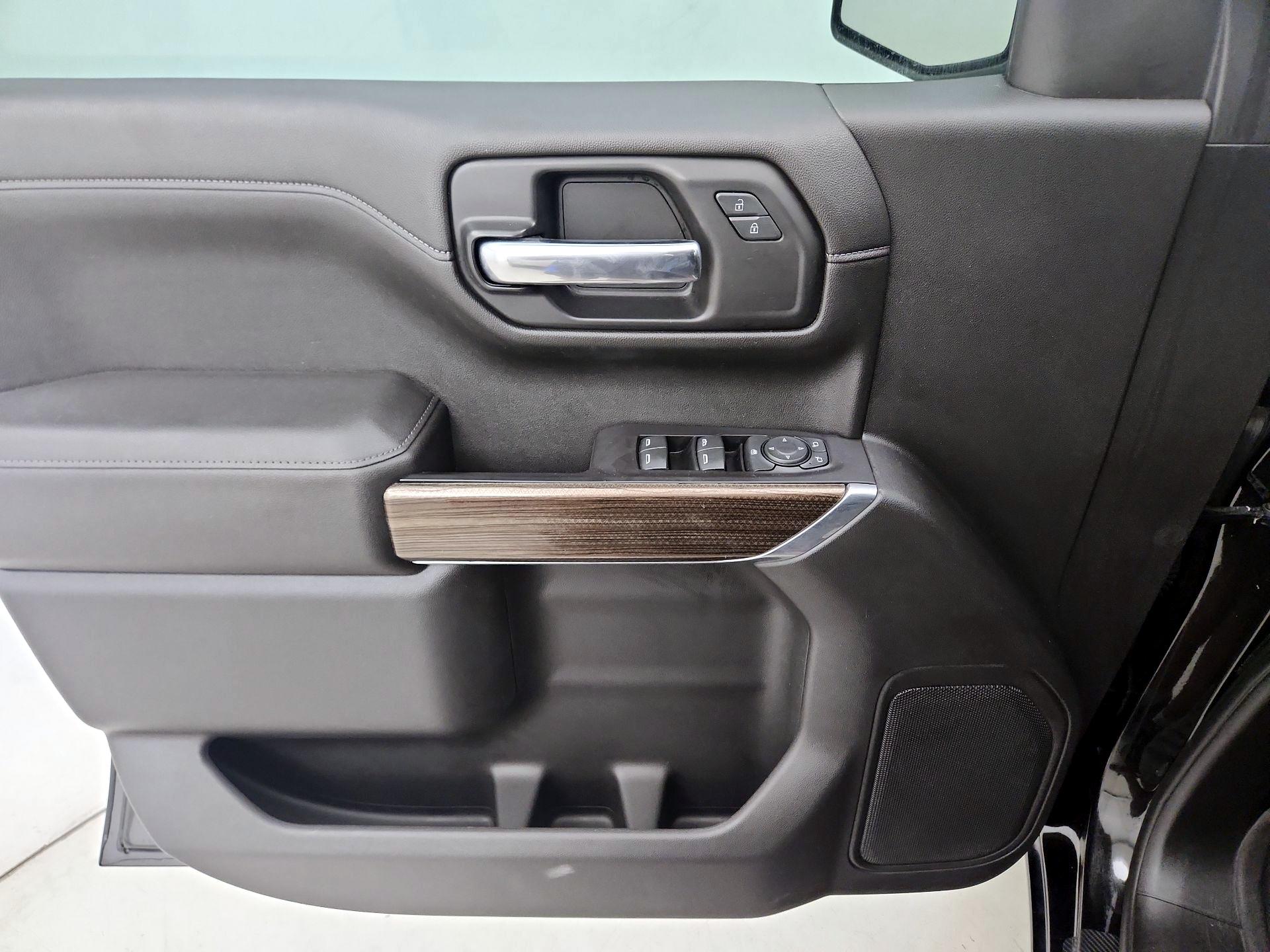 Thumbnail: 2021 Chevrolet Silverado 1500 - 12