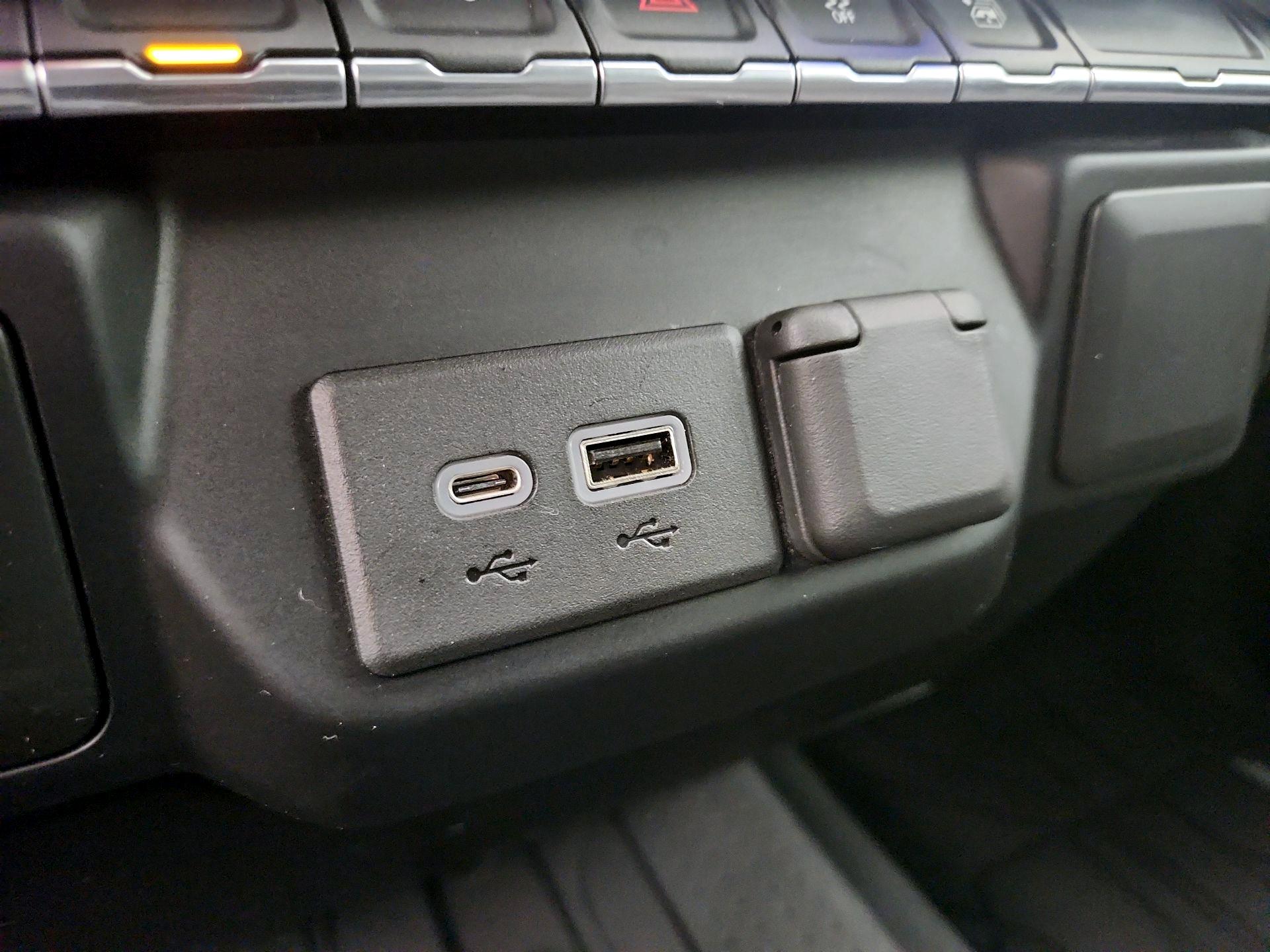 Thumbnail: 2021 Chevrolet Silverado 1500 - 18