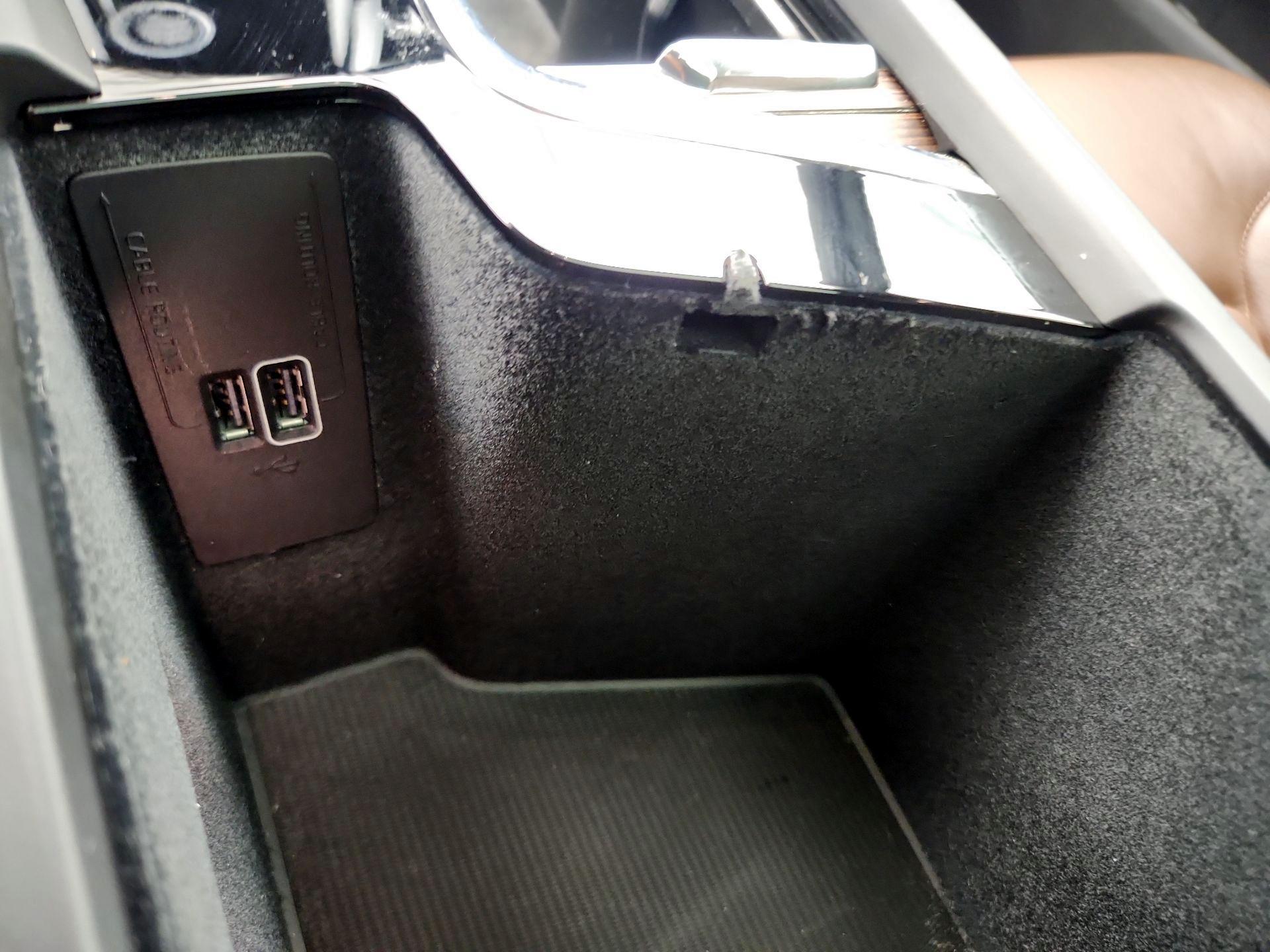 Thumbnail: 2021 Volvo XC60 - 19