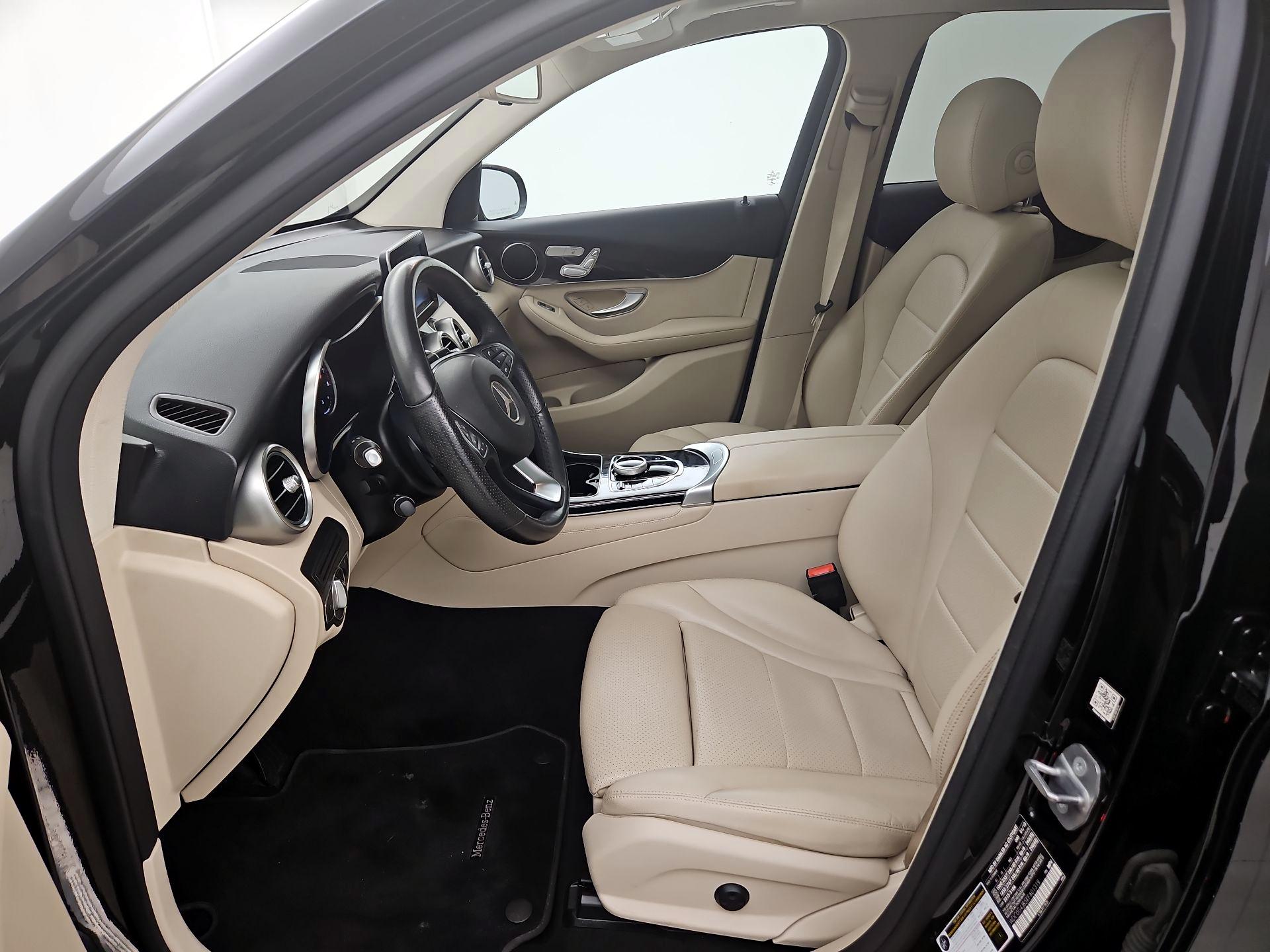 Thumbnail: 2019 Mercedes-Benz GLC - 11