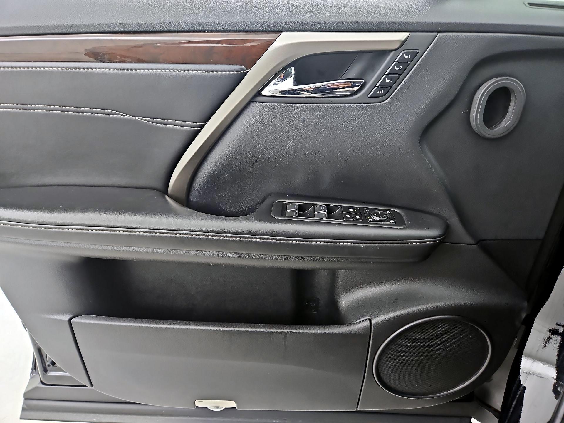 Thumbnail: 2019 Lexus RX - 12