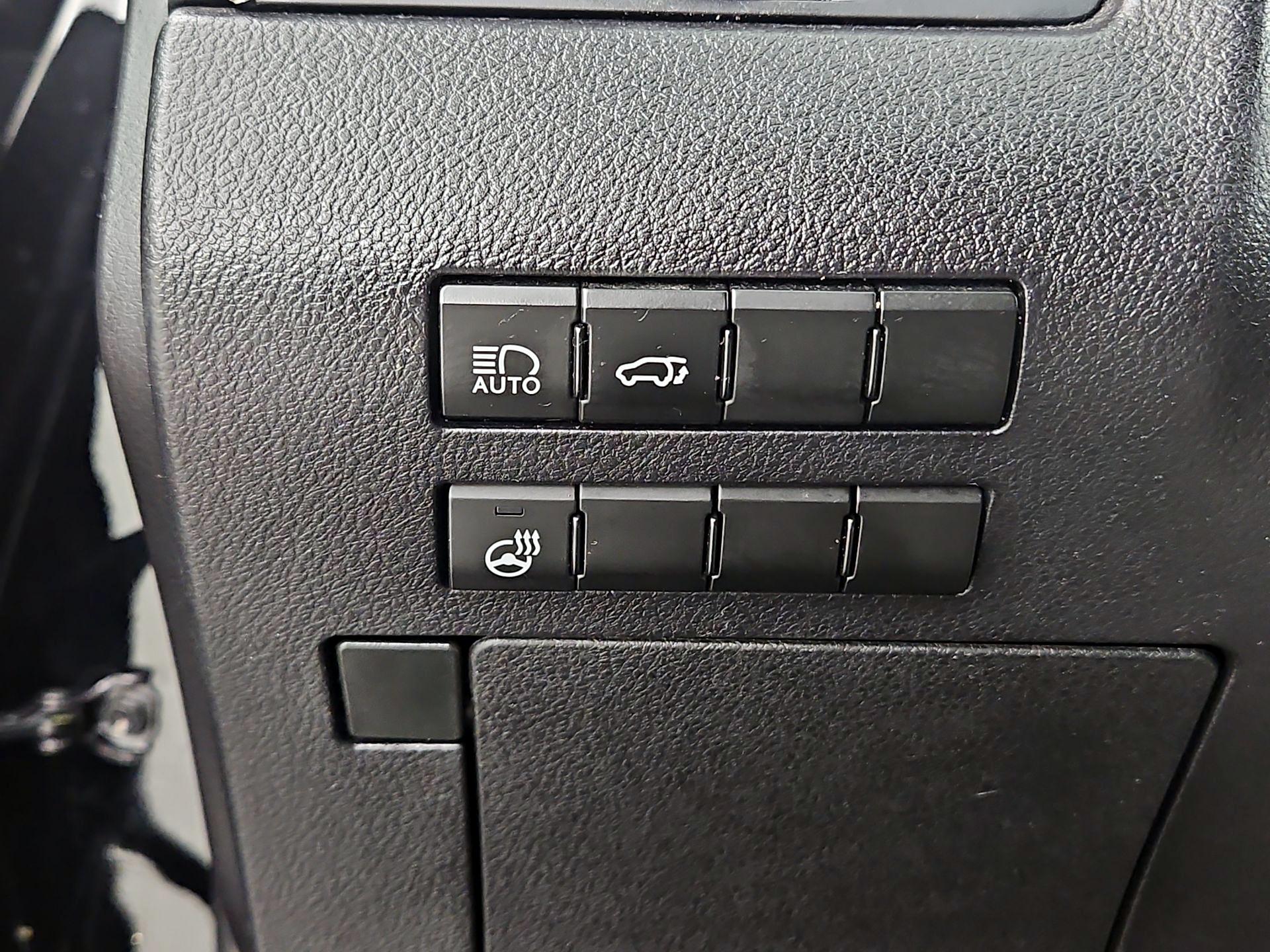 Thumbnail: 2019 Lexus RX - 13