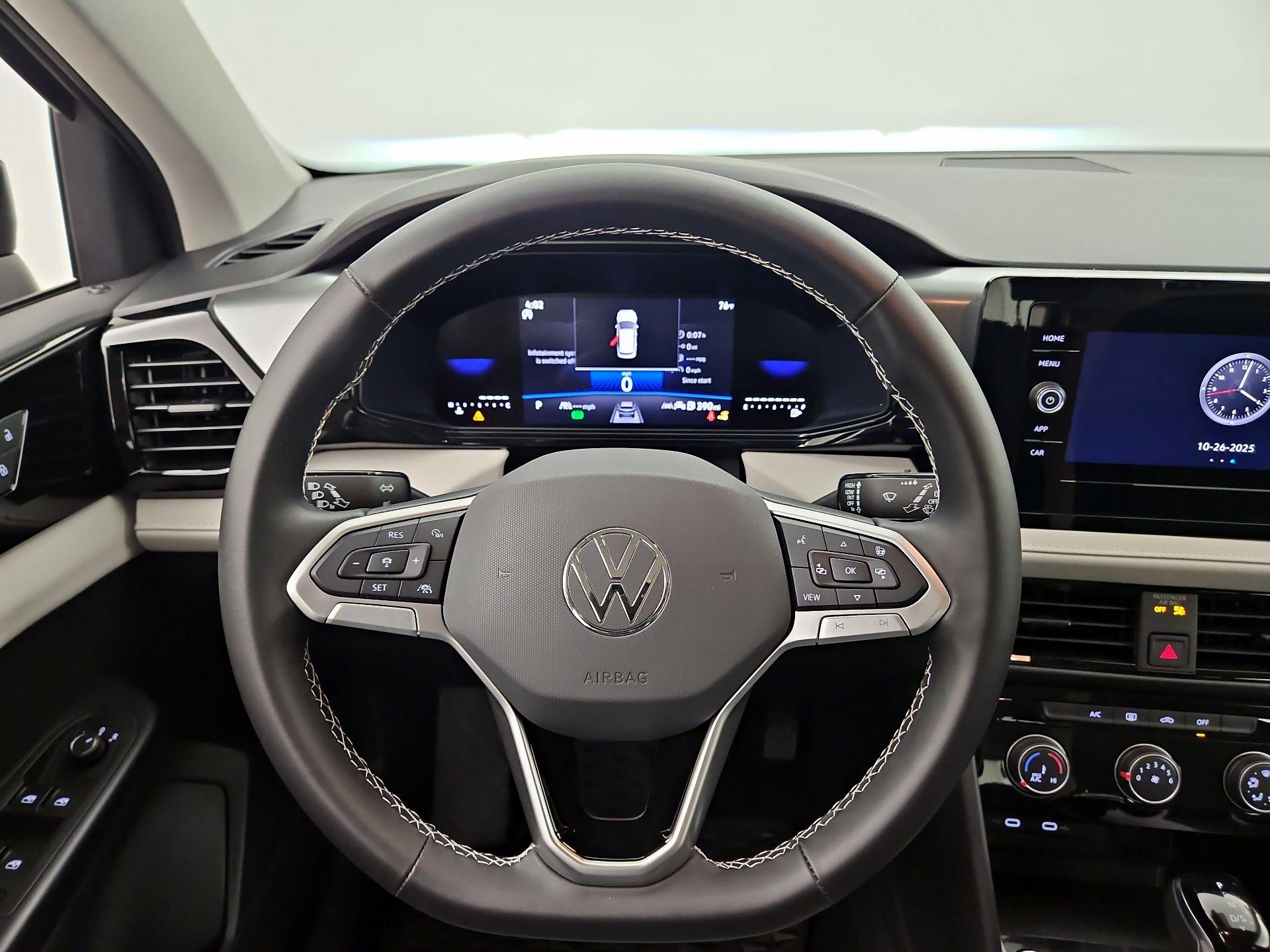 Thumbnail: 2025 Volkswagen Taos - 10