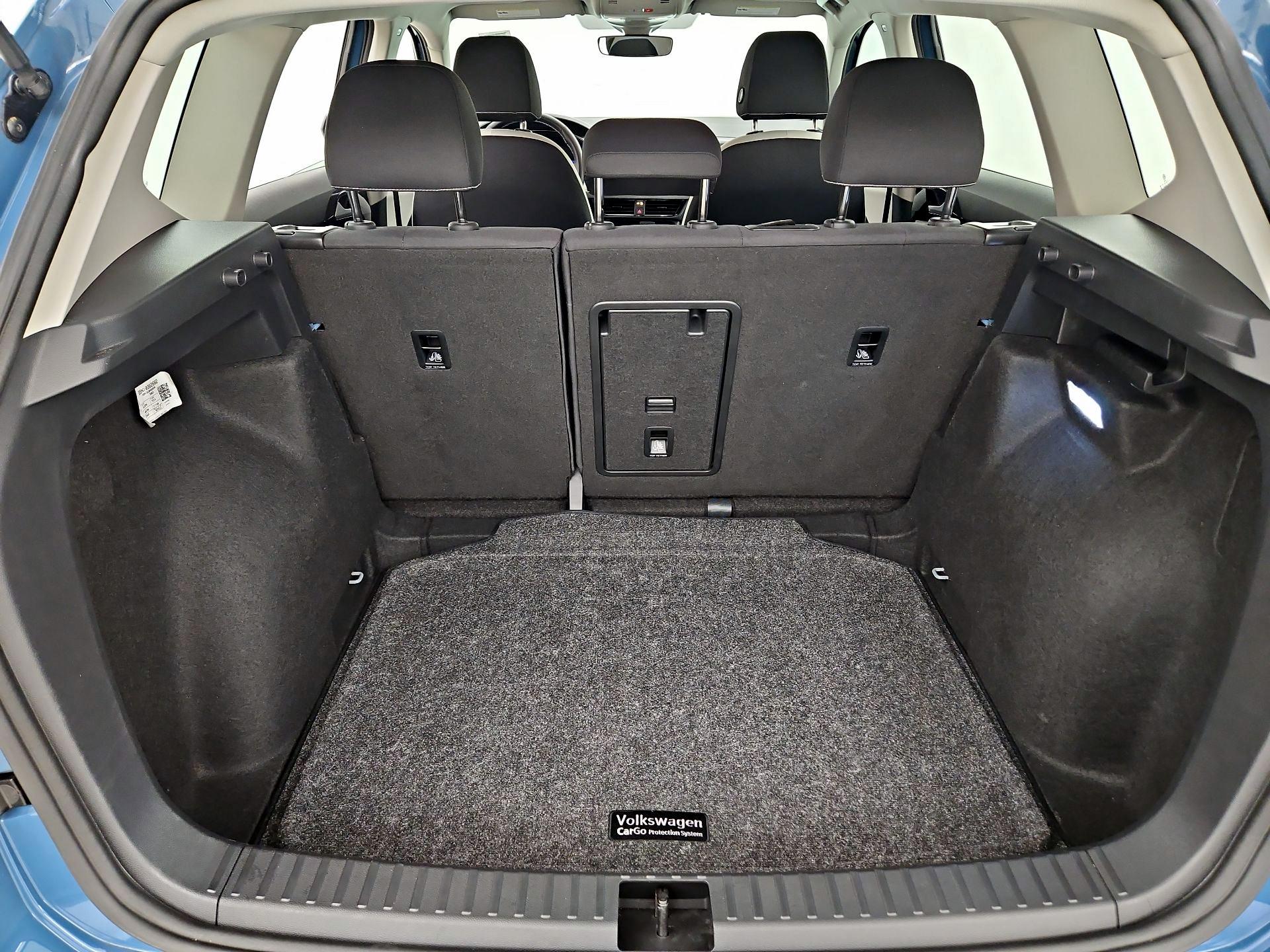 Thumbnail: 2025 Volkswagen Taos - 20