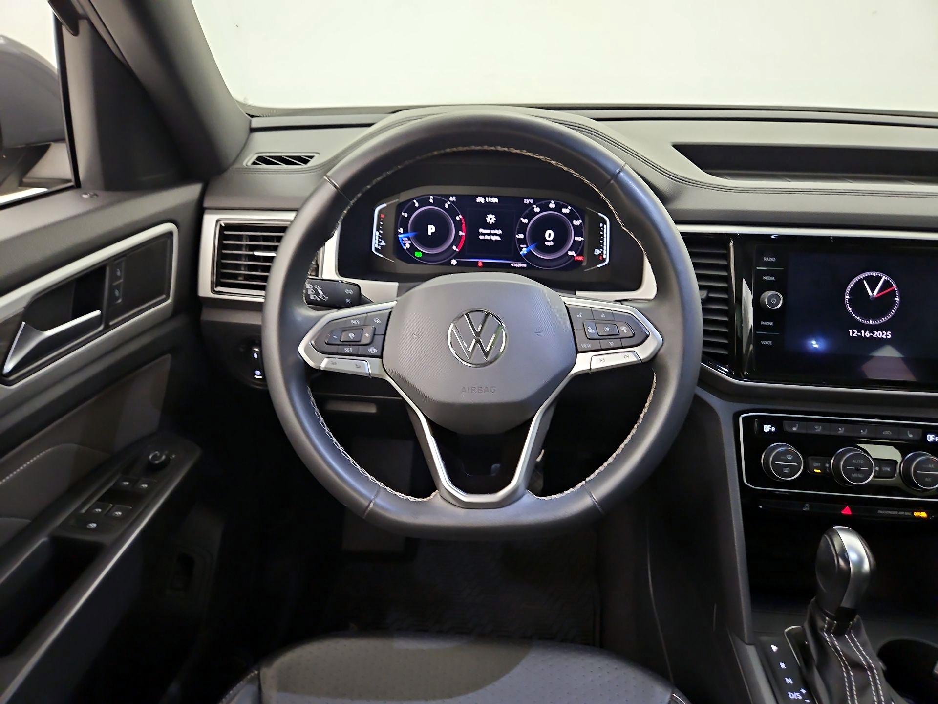 Thumbnail: 2022 Volkswagen Atlas - 10