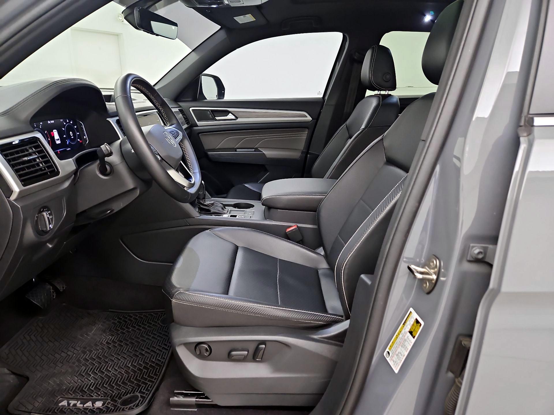 Thumbnail: 2022 Volkswagen Atlas - 11