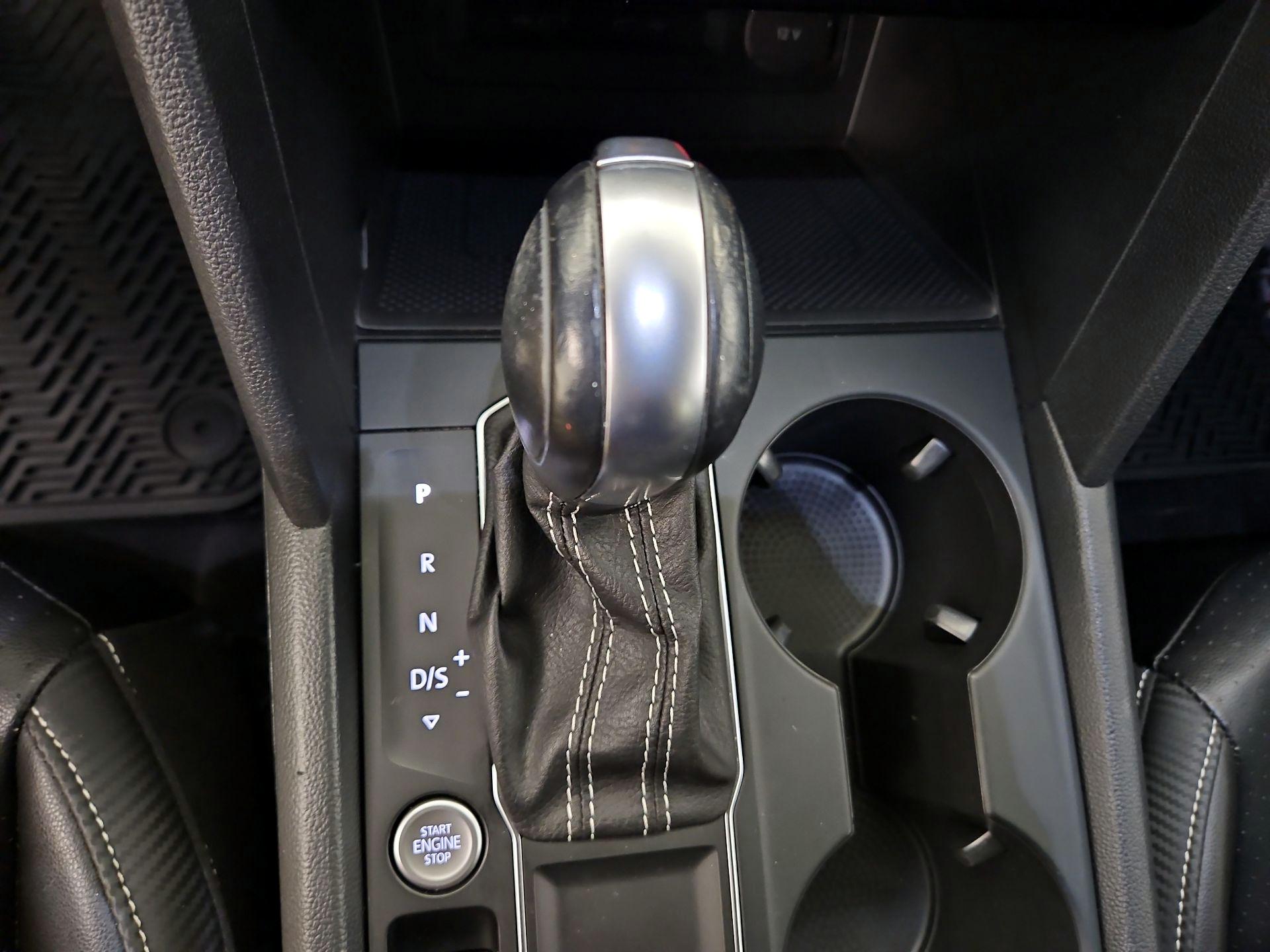 Thumbnail: 2022 Volkswagen Atlas - 17