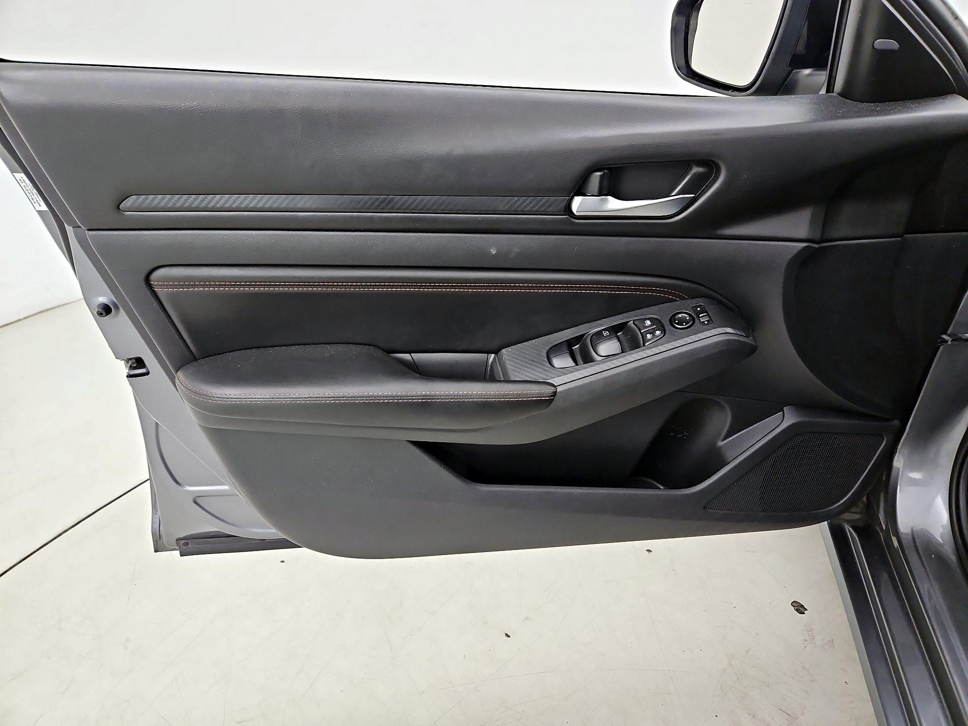 Thumbnail: 2020 Nissan Altima - 12