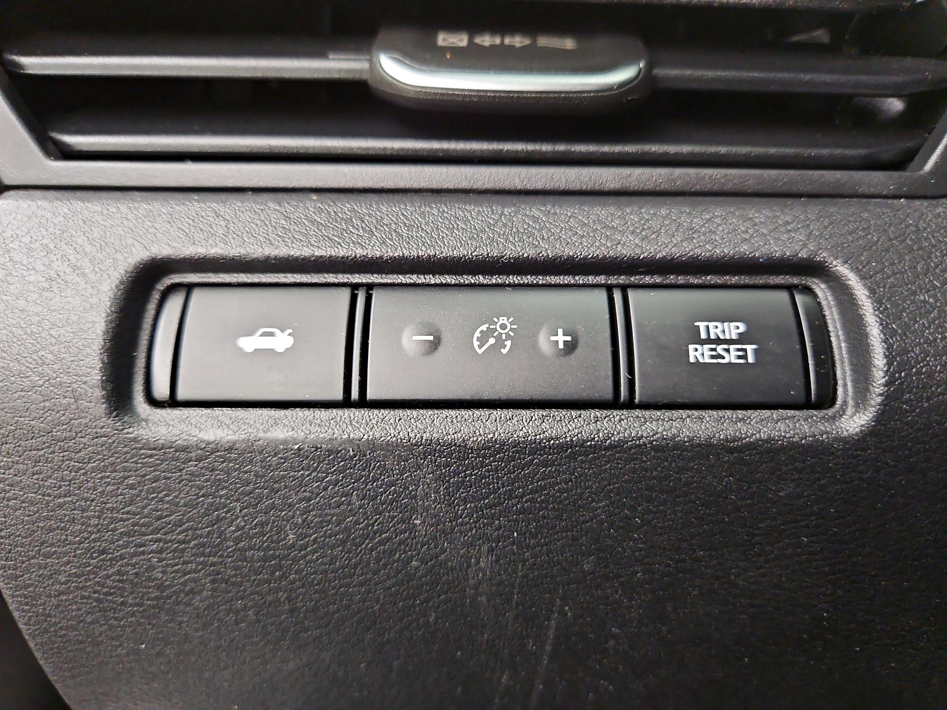 Thumbnail: 2020 Nissan Altima - 13