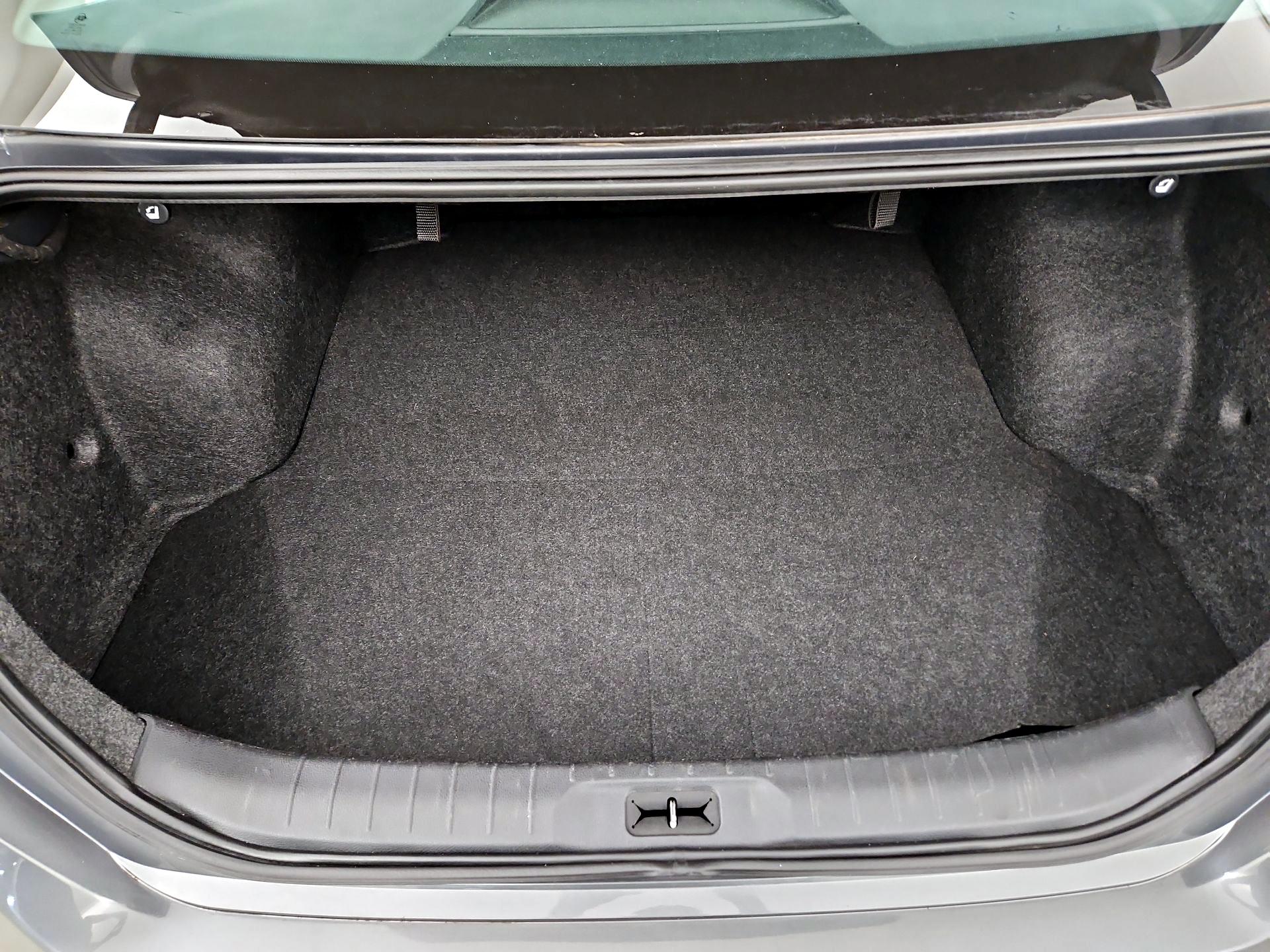 Thumbnail: 2020 Nissan Altima - 19