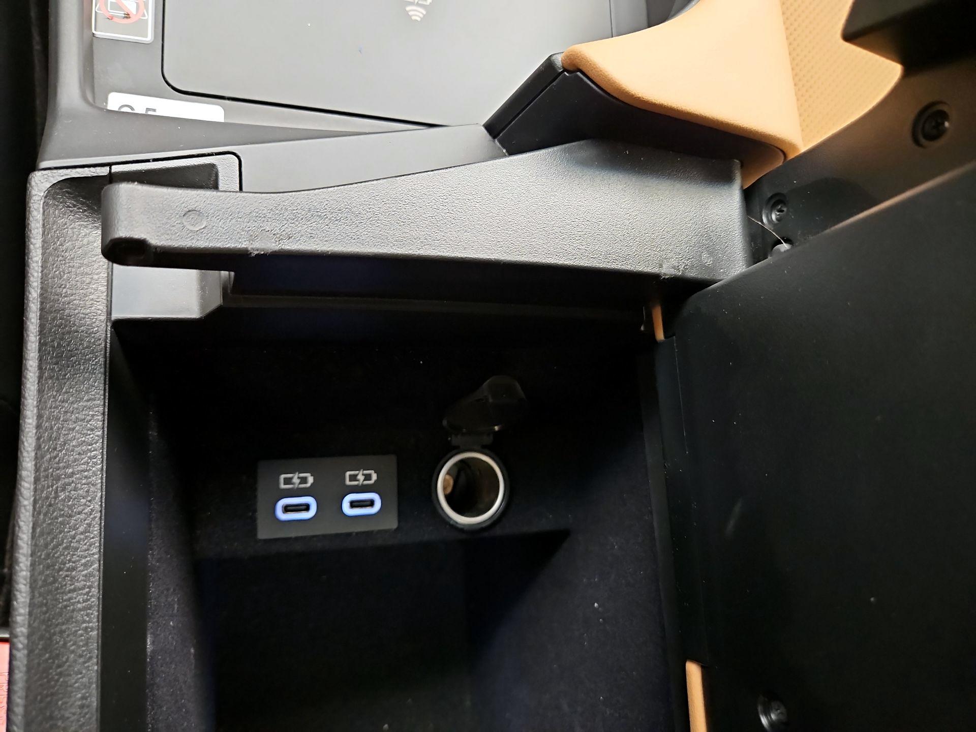 Thumbnail: 2023 Lexus ES - 18