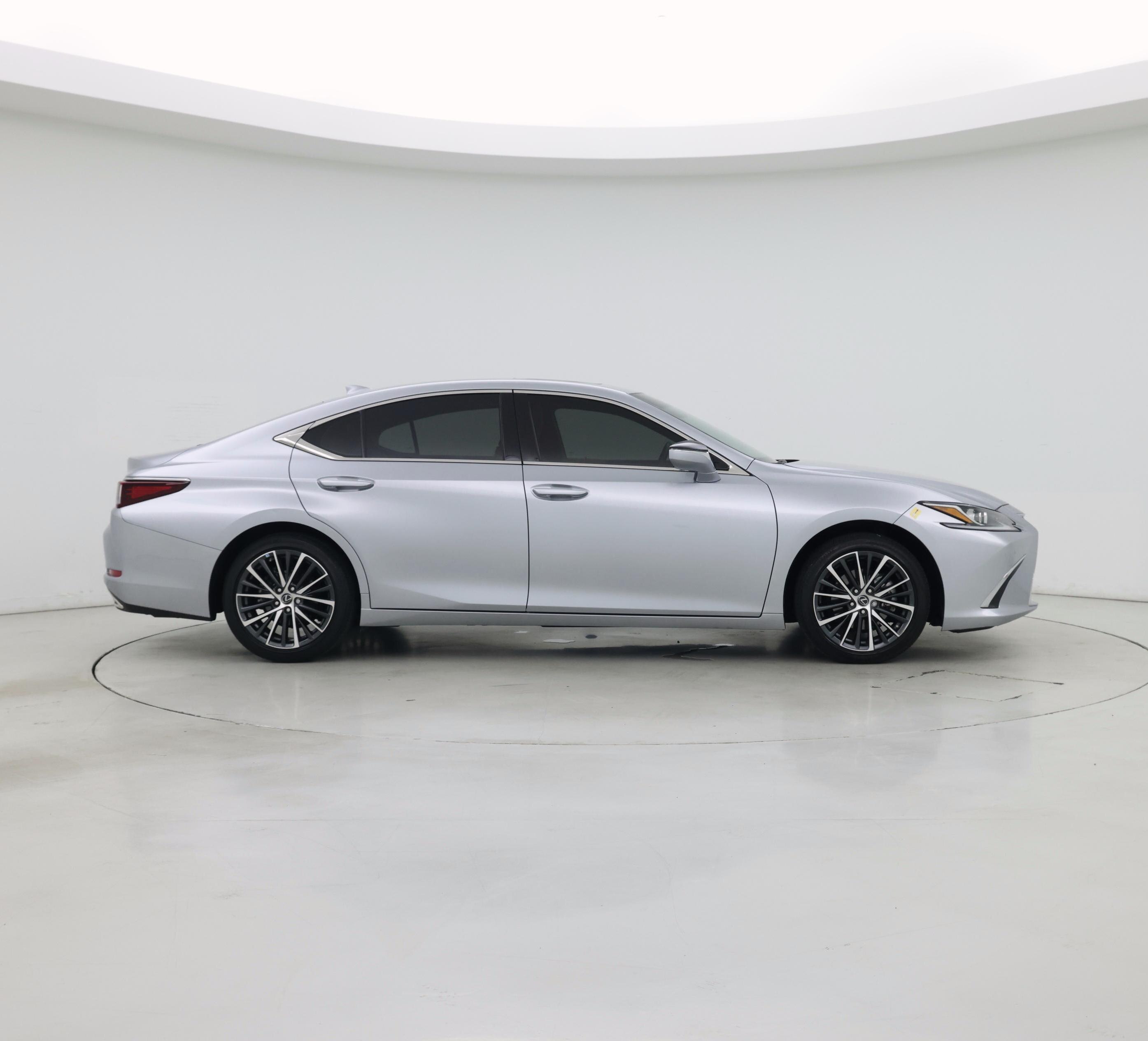 Thumbnail: 2023 Lexus ES - 7