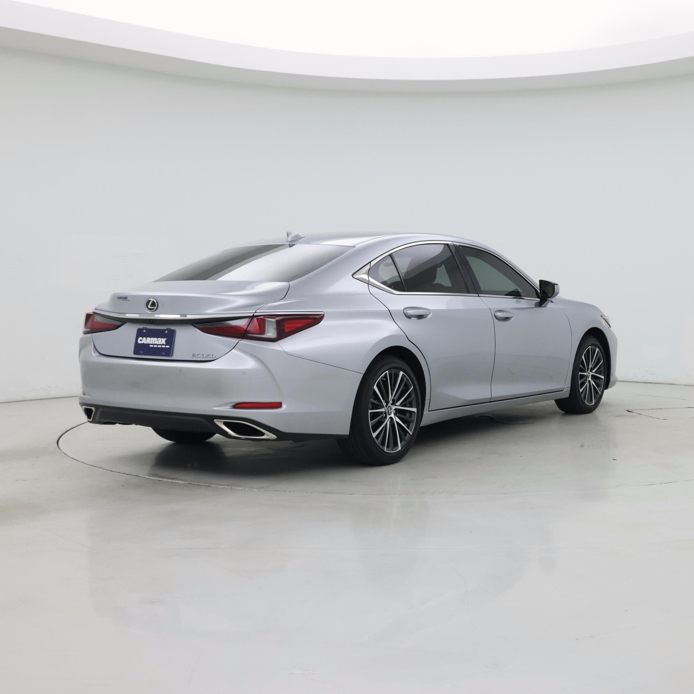 Thumbnail: 2023 Lexus ES - 8