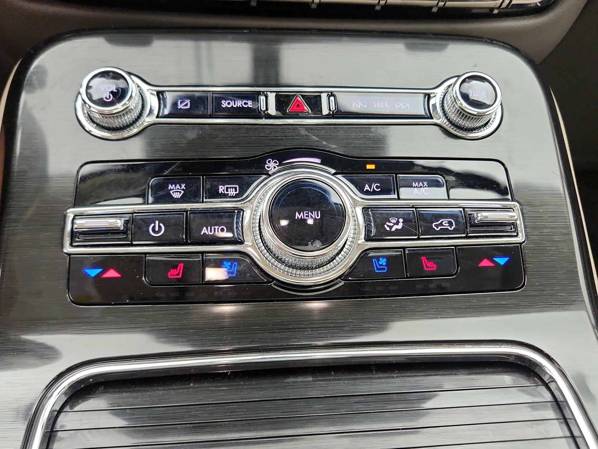 Thumbnail: 2022 Lincoln Nautilus - 16