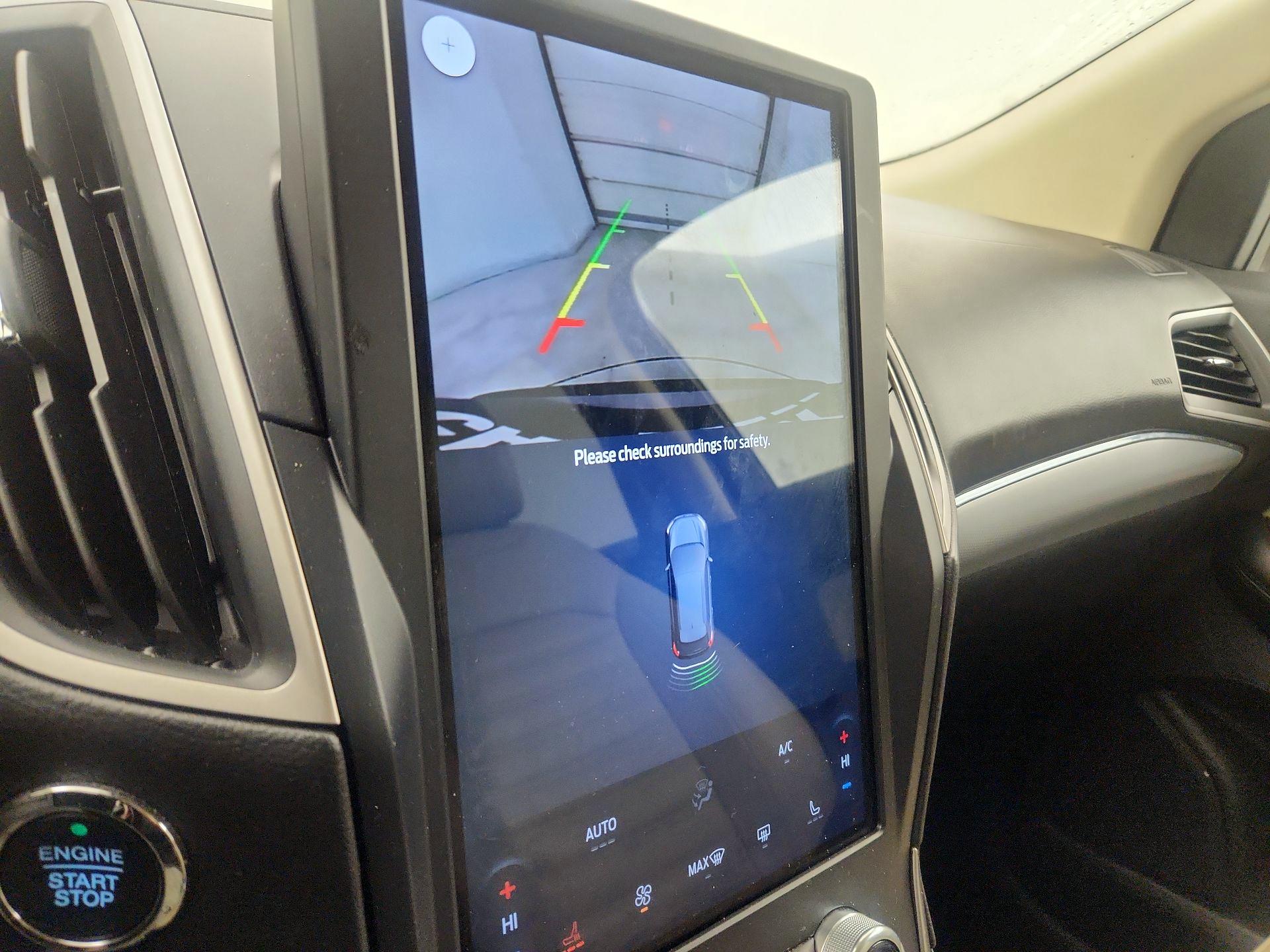 Thumbnail: 2021 Ford Edge - 15