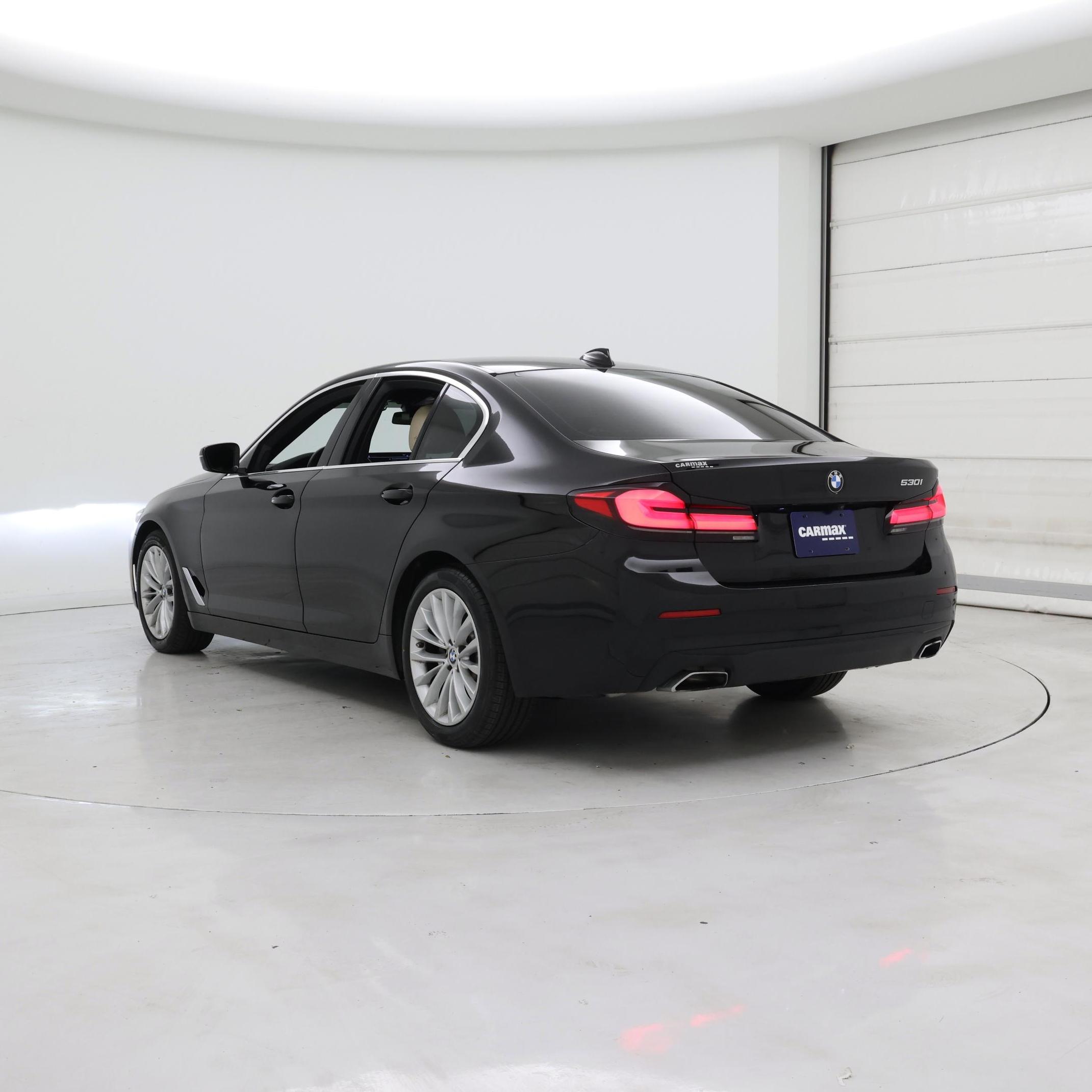 Thumbnail: 2021 BMW 5 Series - 2