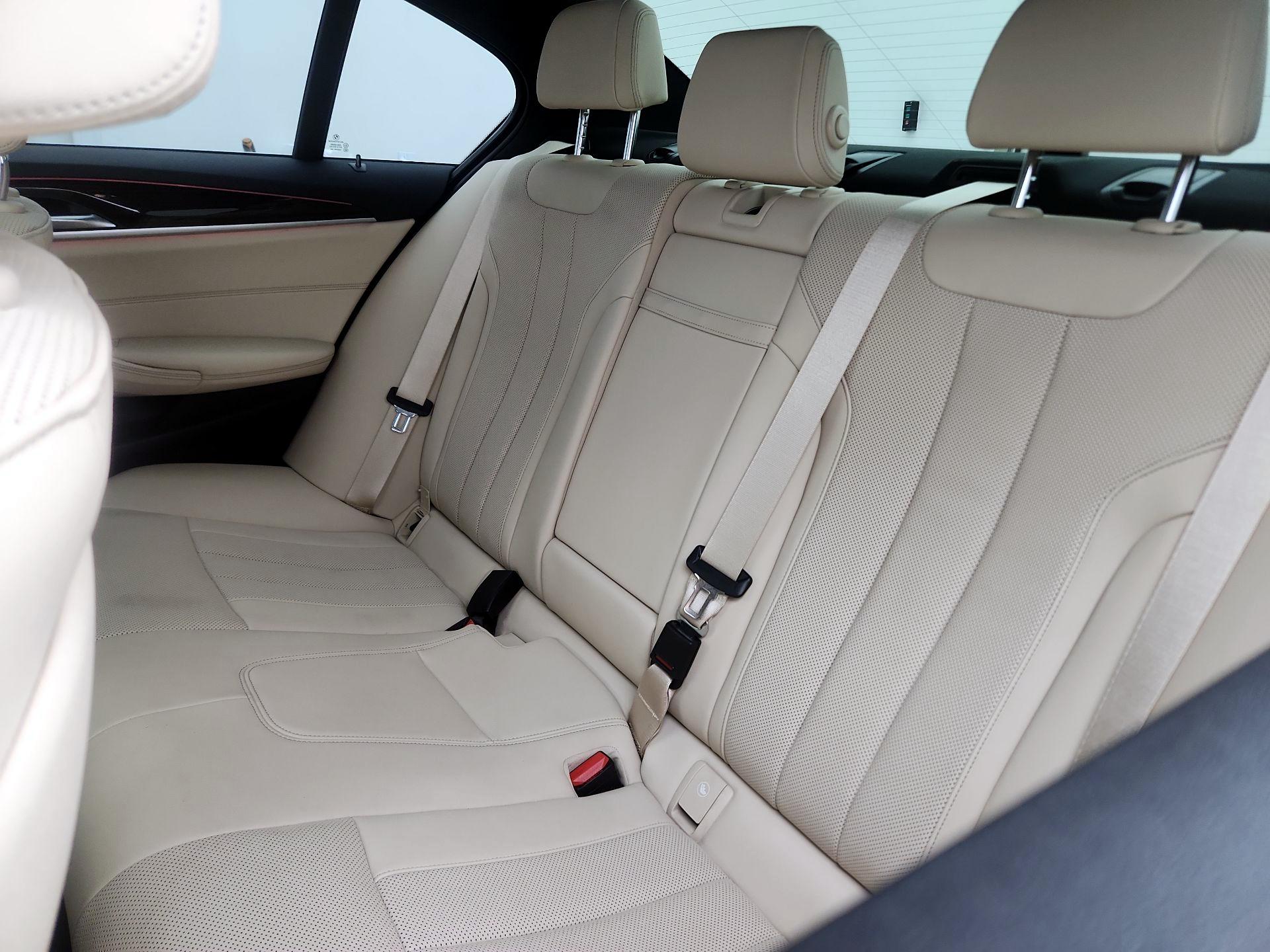 Thumbnail: 2021 BMW 5 Series - 20