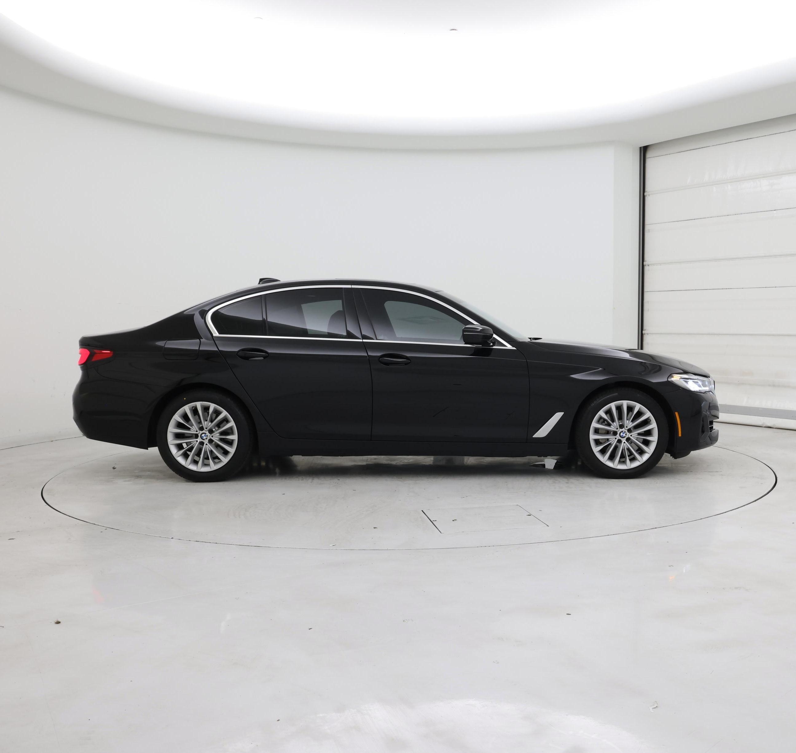 Thumbnail: 2021 BMW 5 Series - 7