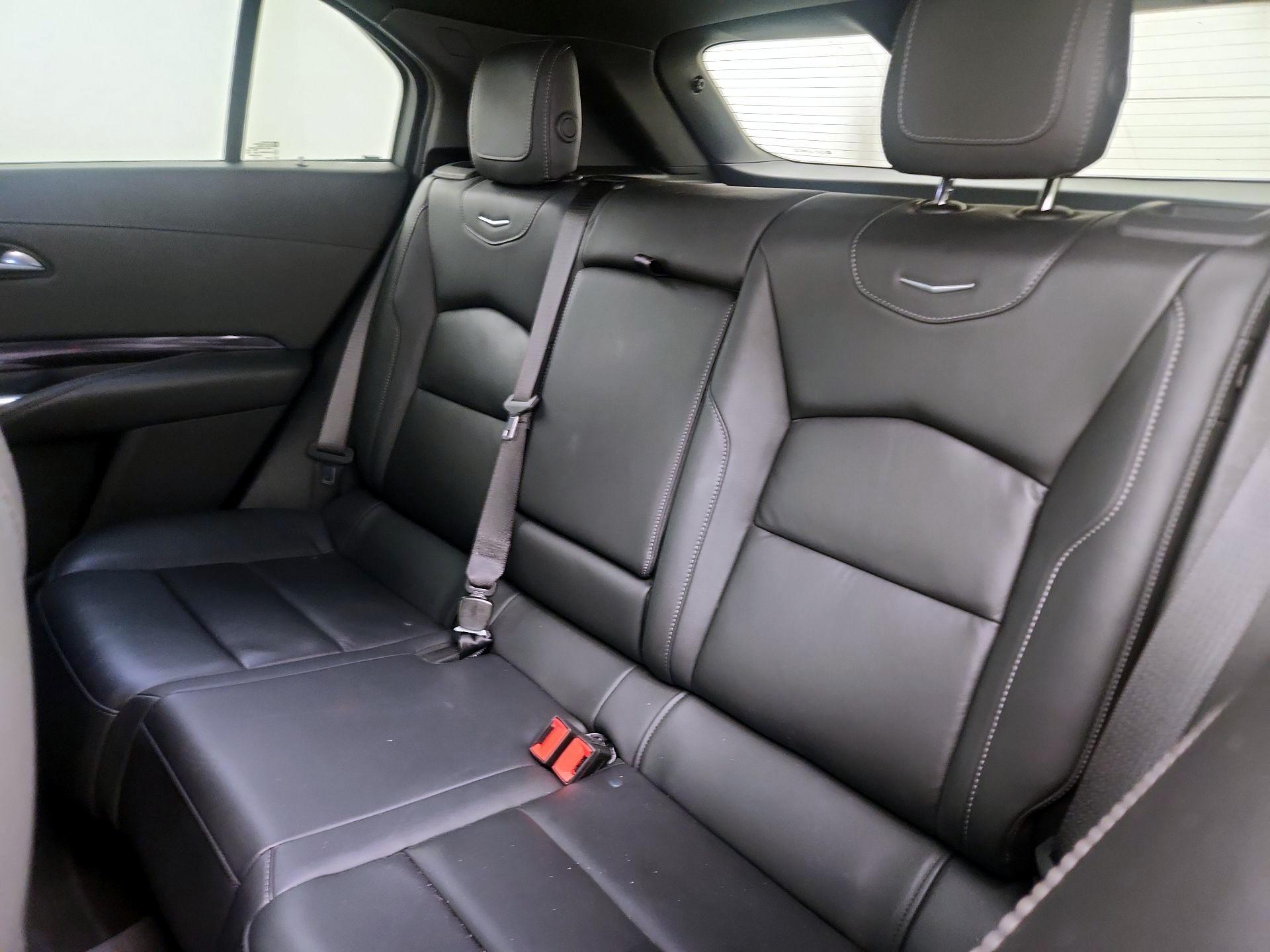 Thumbnail: 2022 Cadillac XT4 - 19