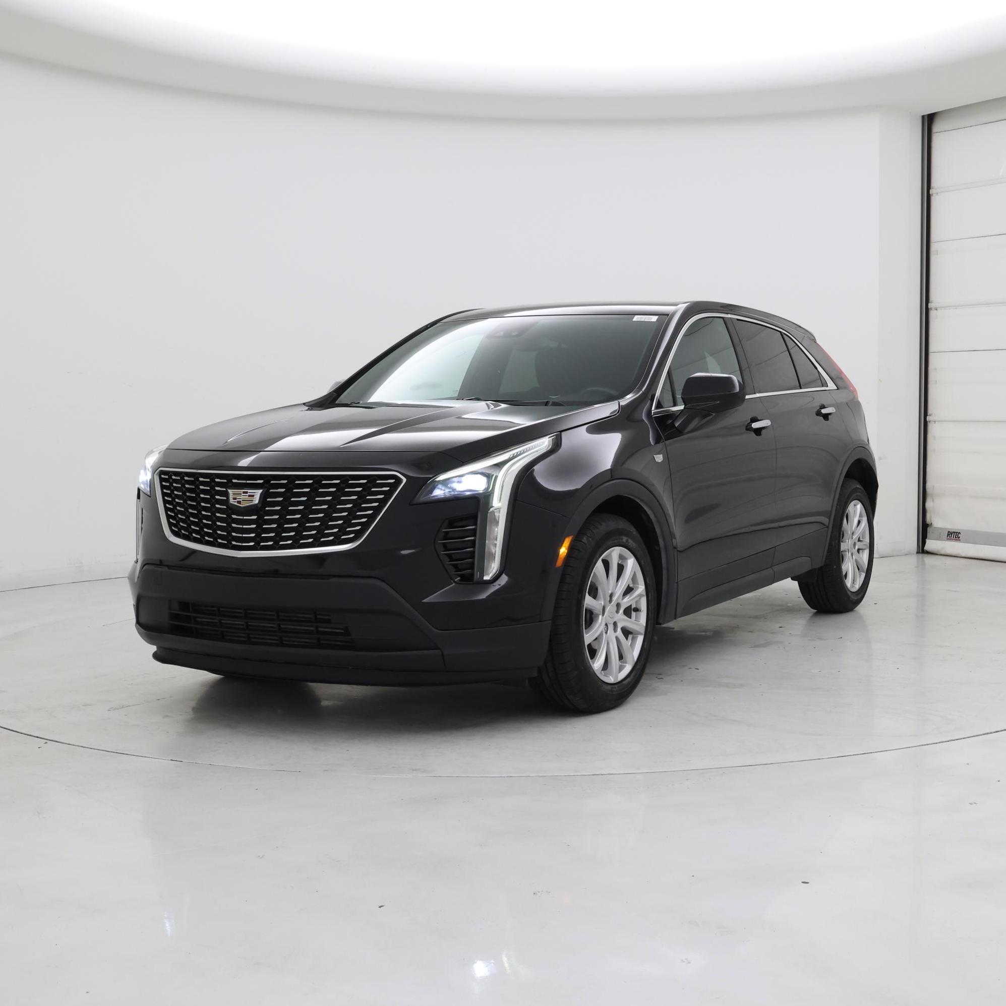 Thumbnail: 2022 Cadillac XT4 - 4