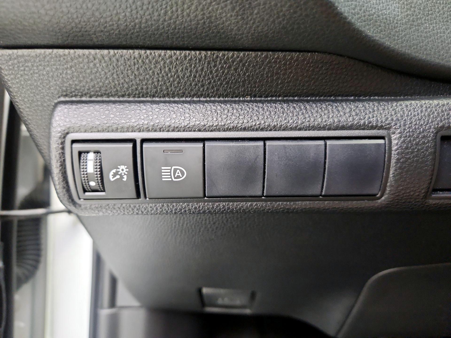 Thumbnail: 2021 Toyota Corolla - 13