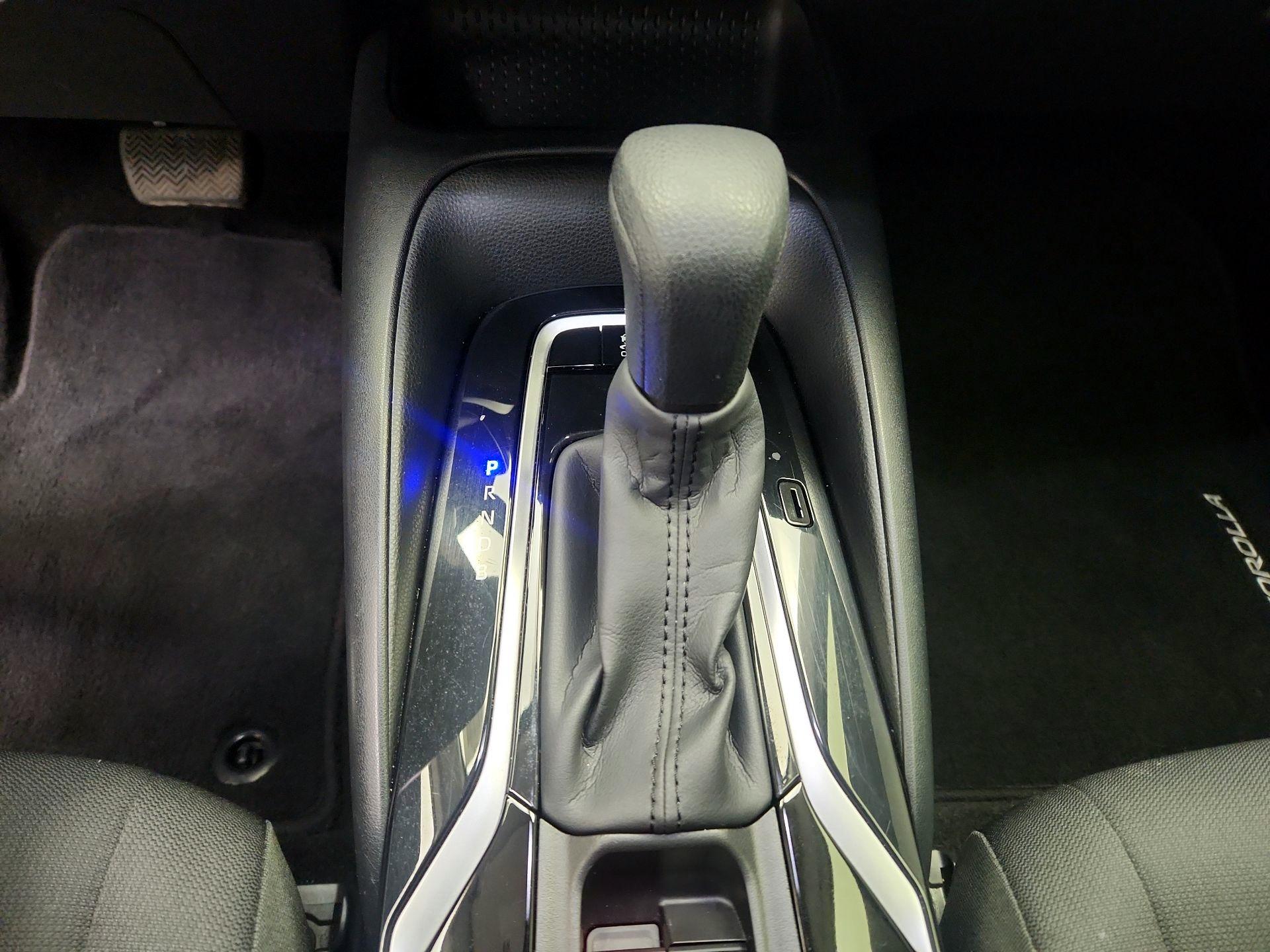 Thumbnail: 2021 Toyota Corolla - 17