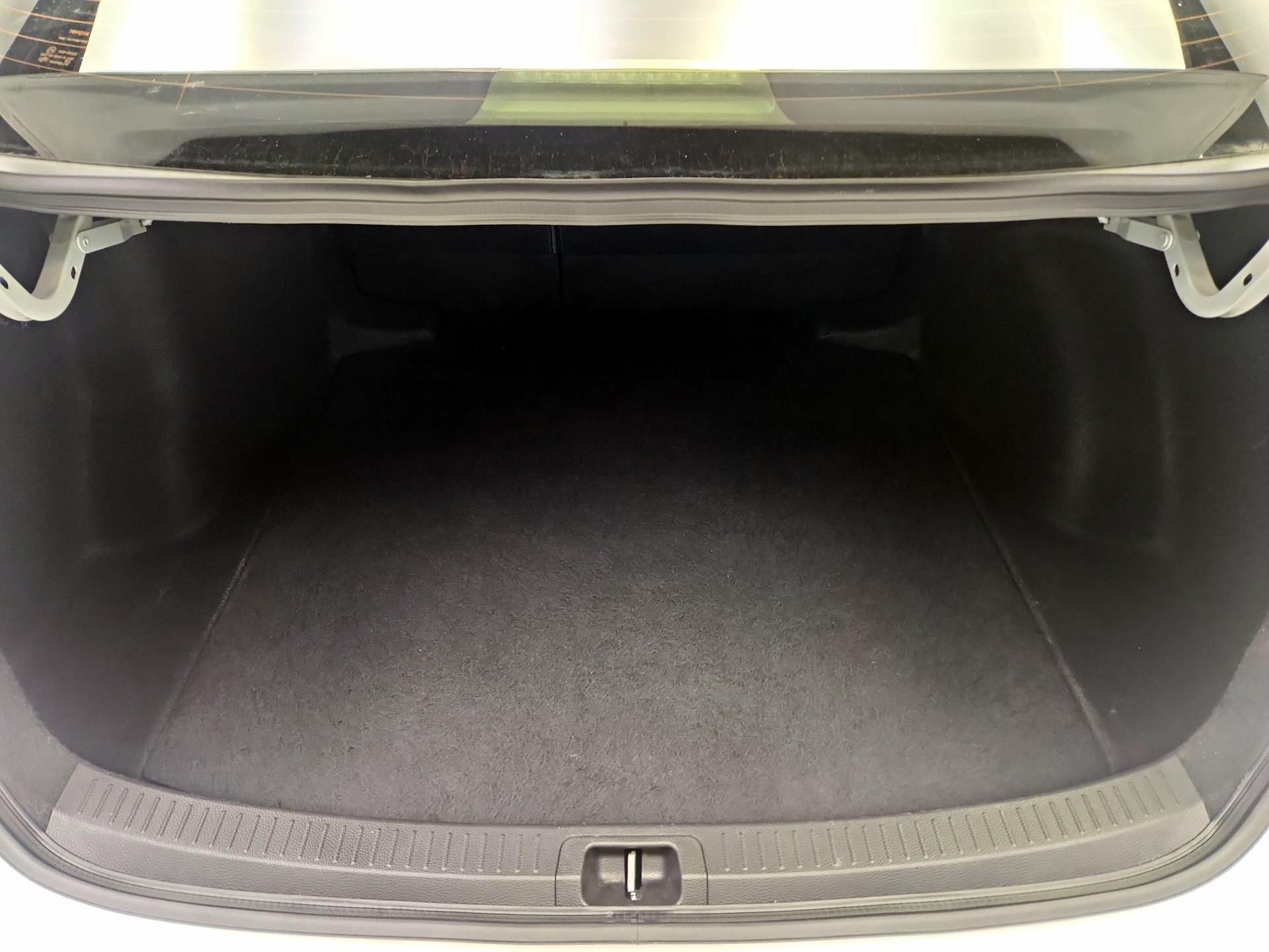 Thumbnail: 2021 Toyota Corolla - 20