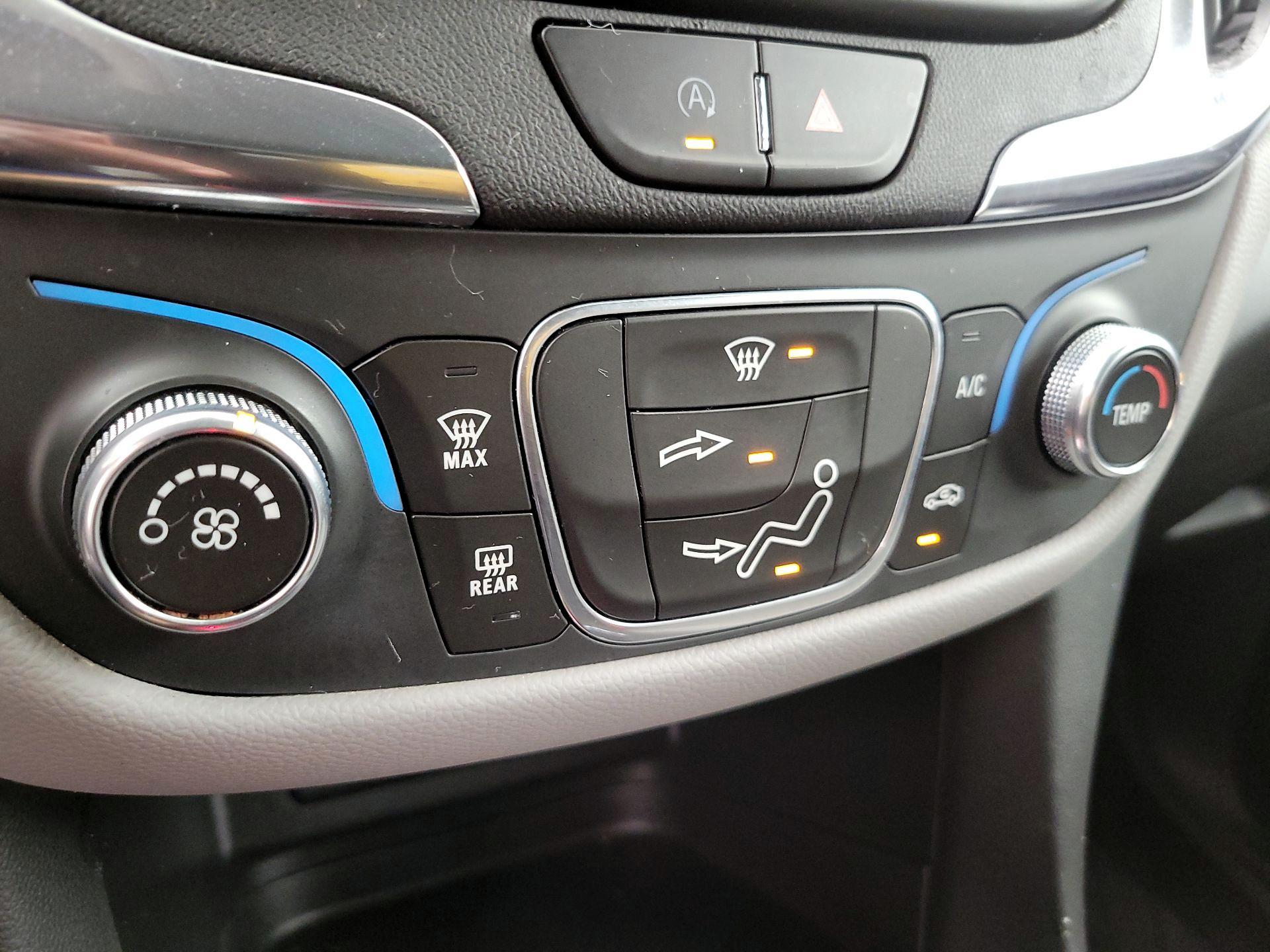 Thumbnail: 2022 Chevrolet Equinox - 16