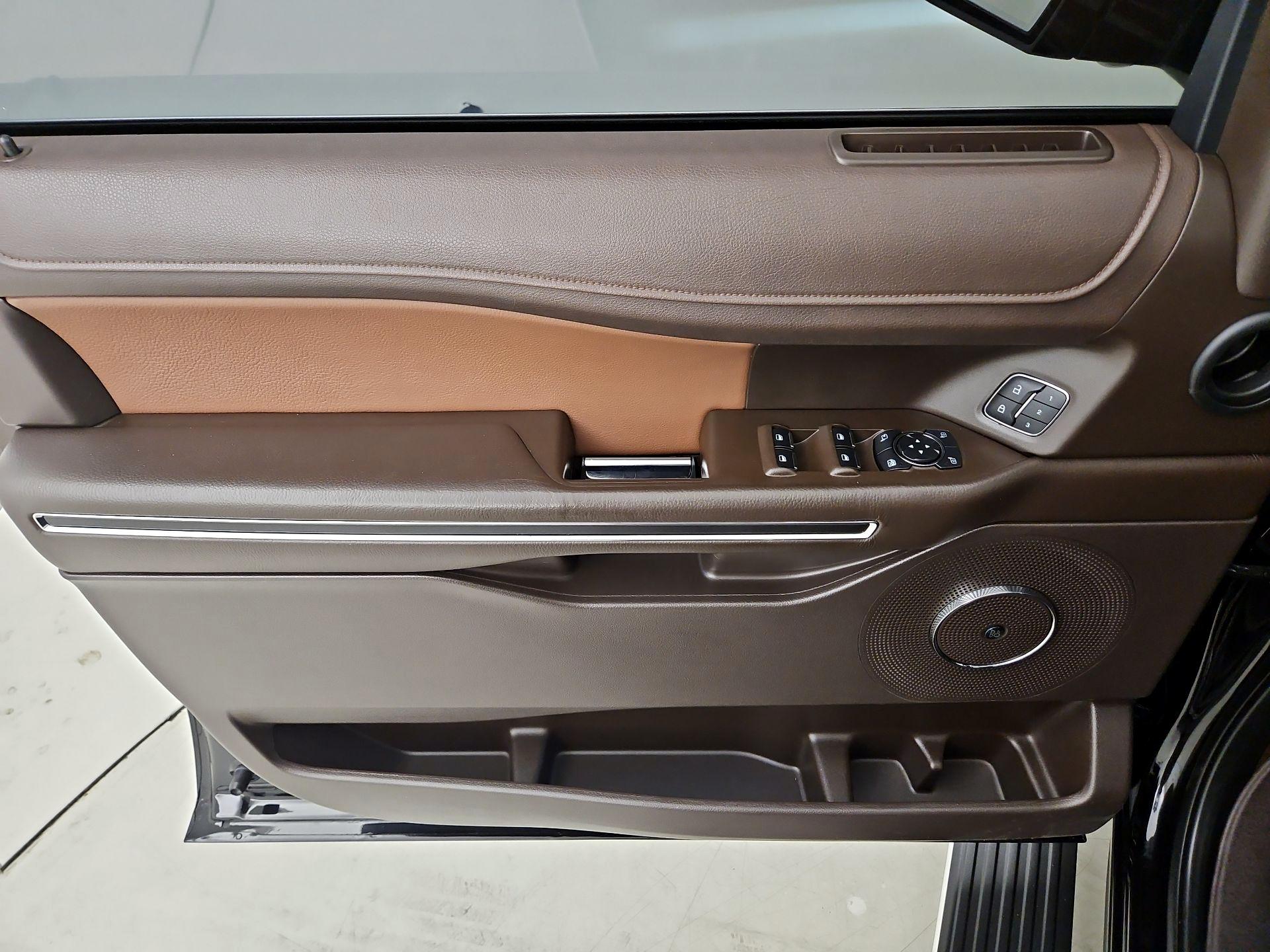 Thumbnail: 2022 Ford Expedition MAX - 12