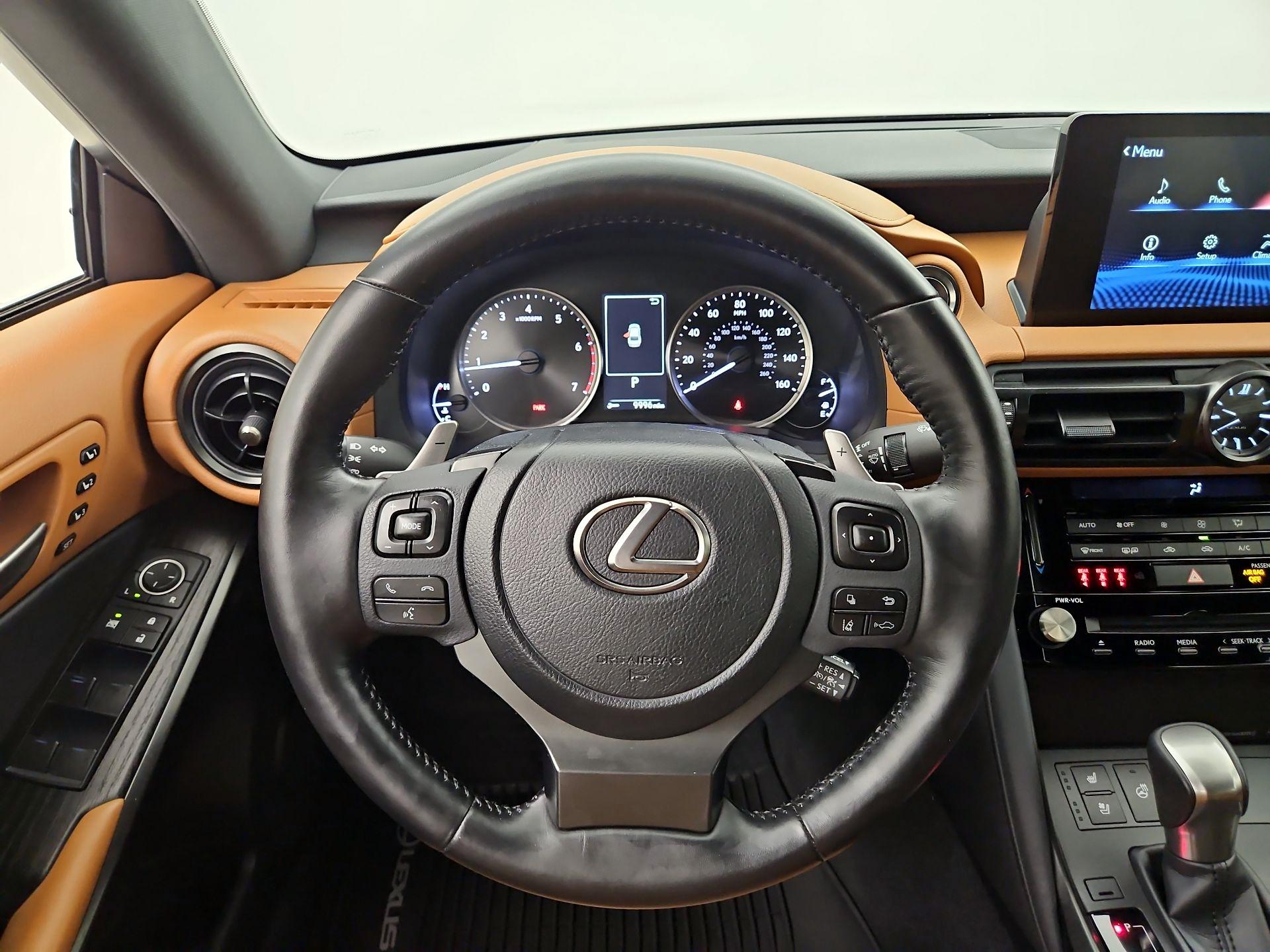 Thumbnail: 2023 Lexus IS - 10