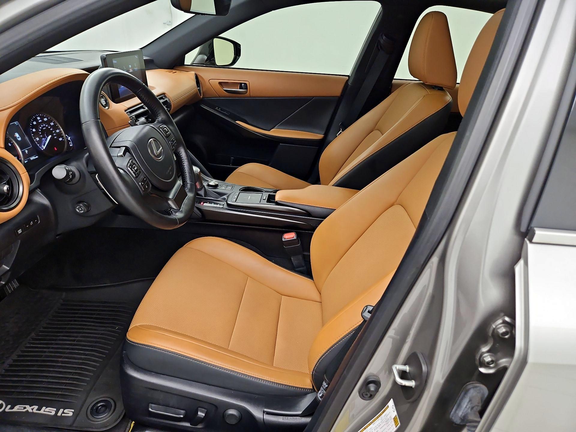 Thumbnail: 2023 Lexus IS - 11
