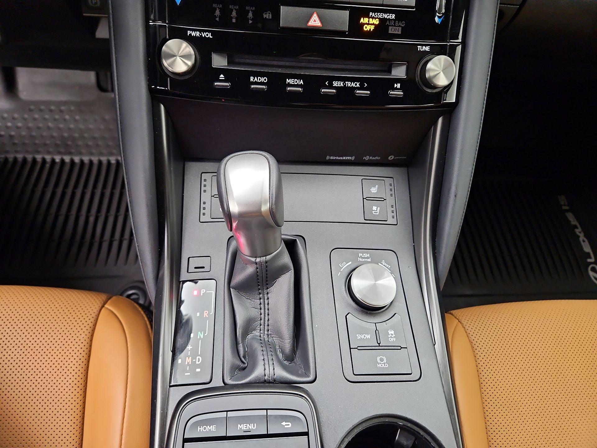 Thumbnail: 2023 Lexus IS - 17