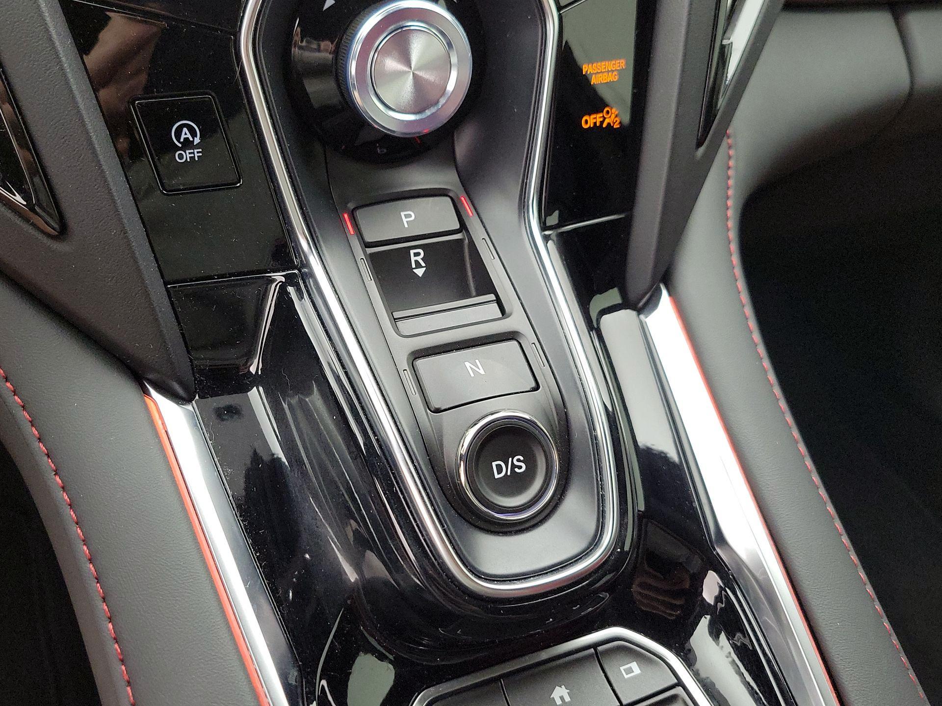 Thumbnail: 2022 Acura RDX - 17