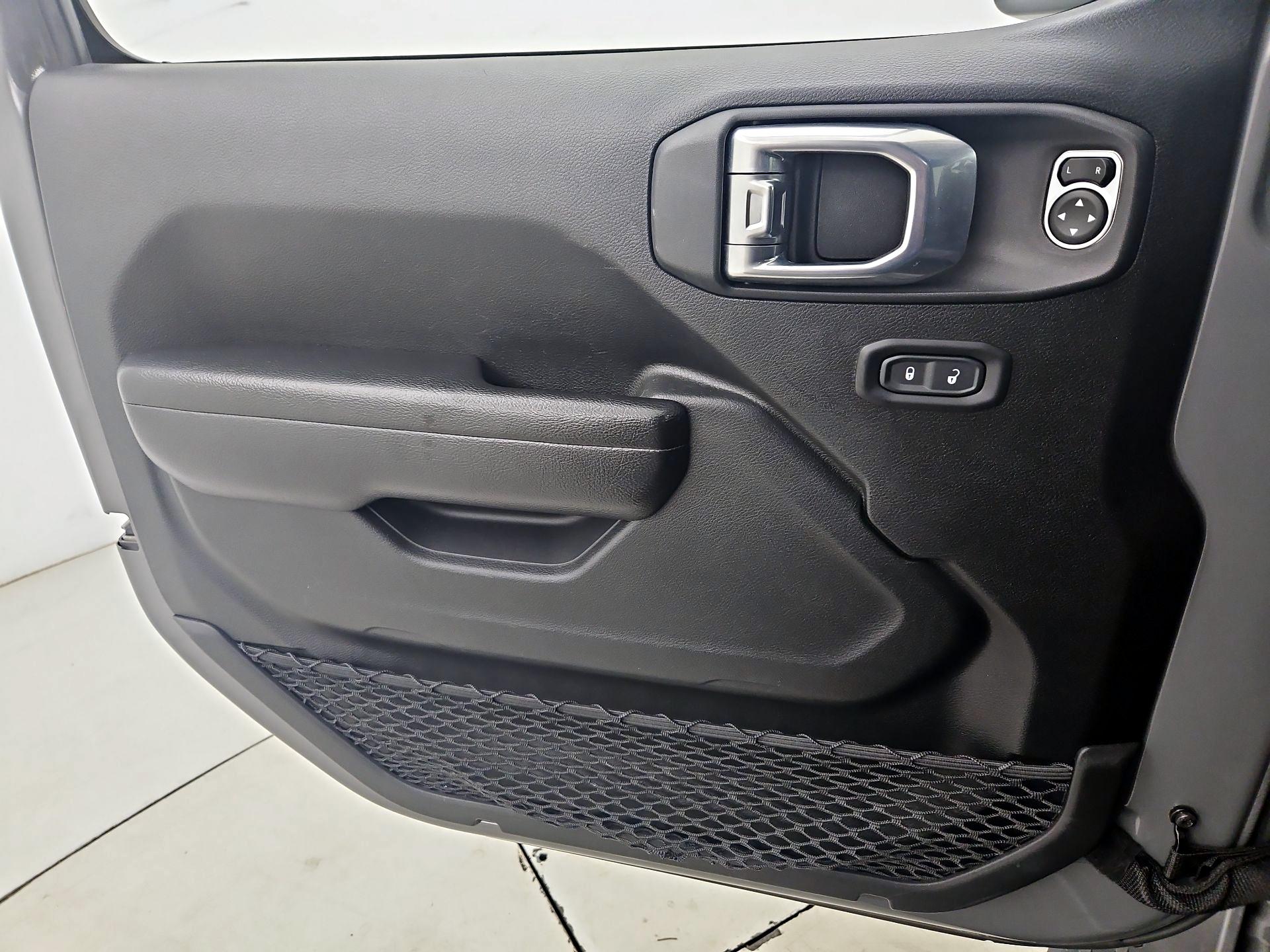 Thumbnail: 2021 Jeep Wrangler - 12