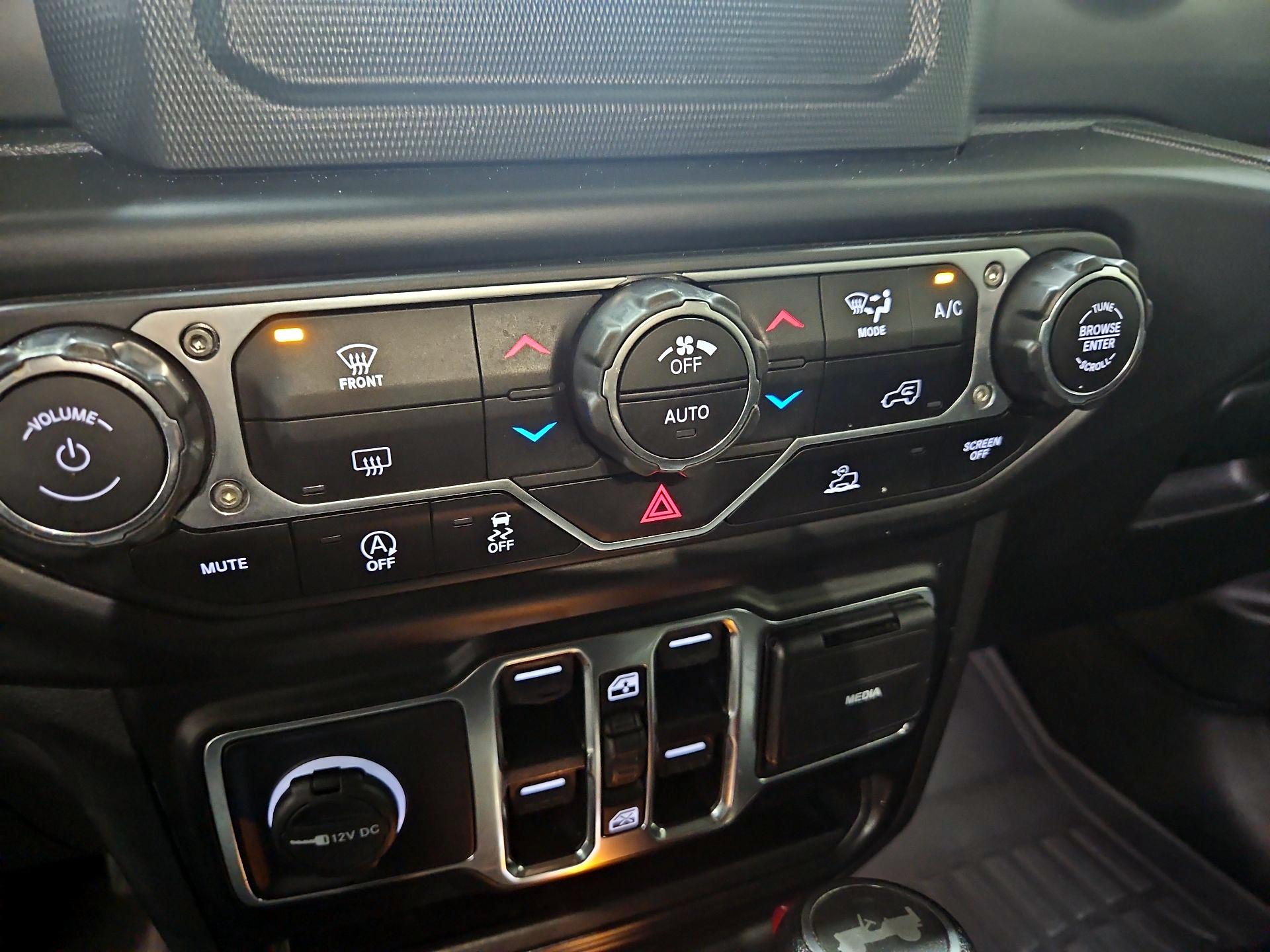 Thumbnail: 2021 Jeep Wrangler - 16