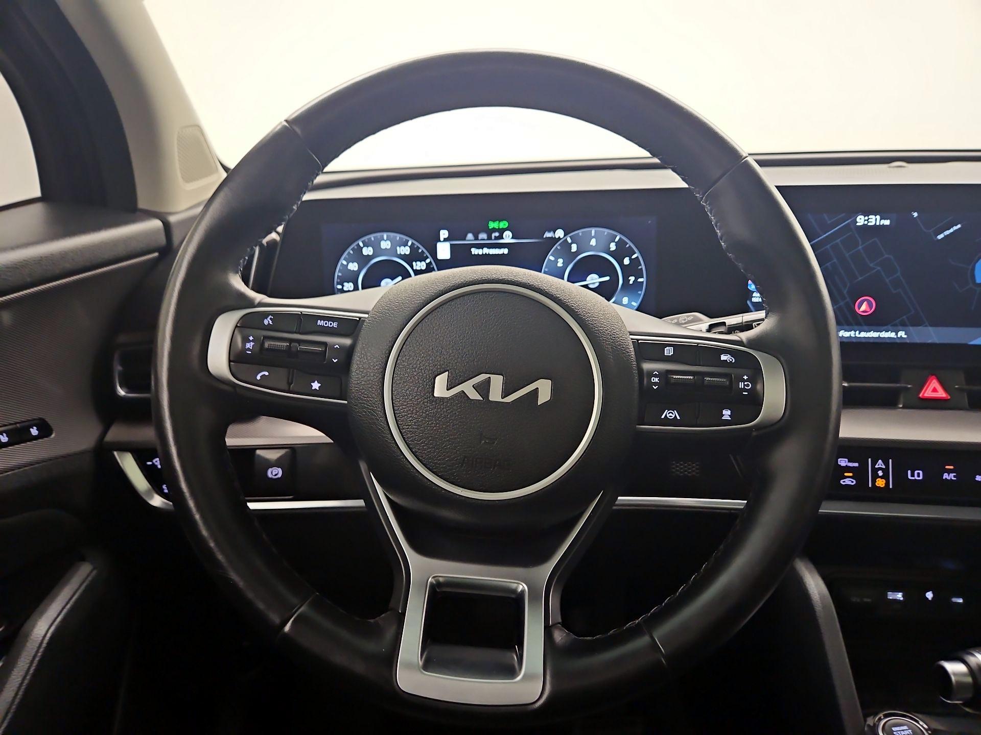 Thumbnail: 2023 Kia Sportage - 10