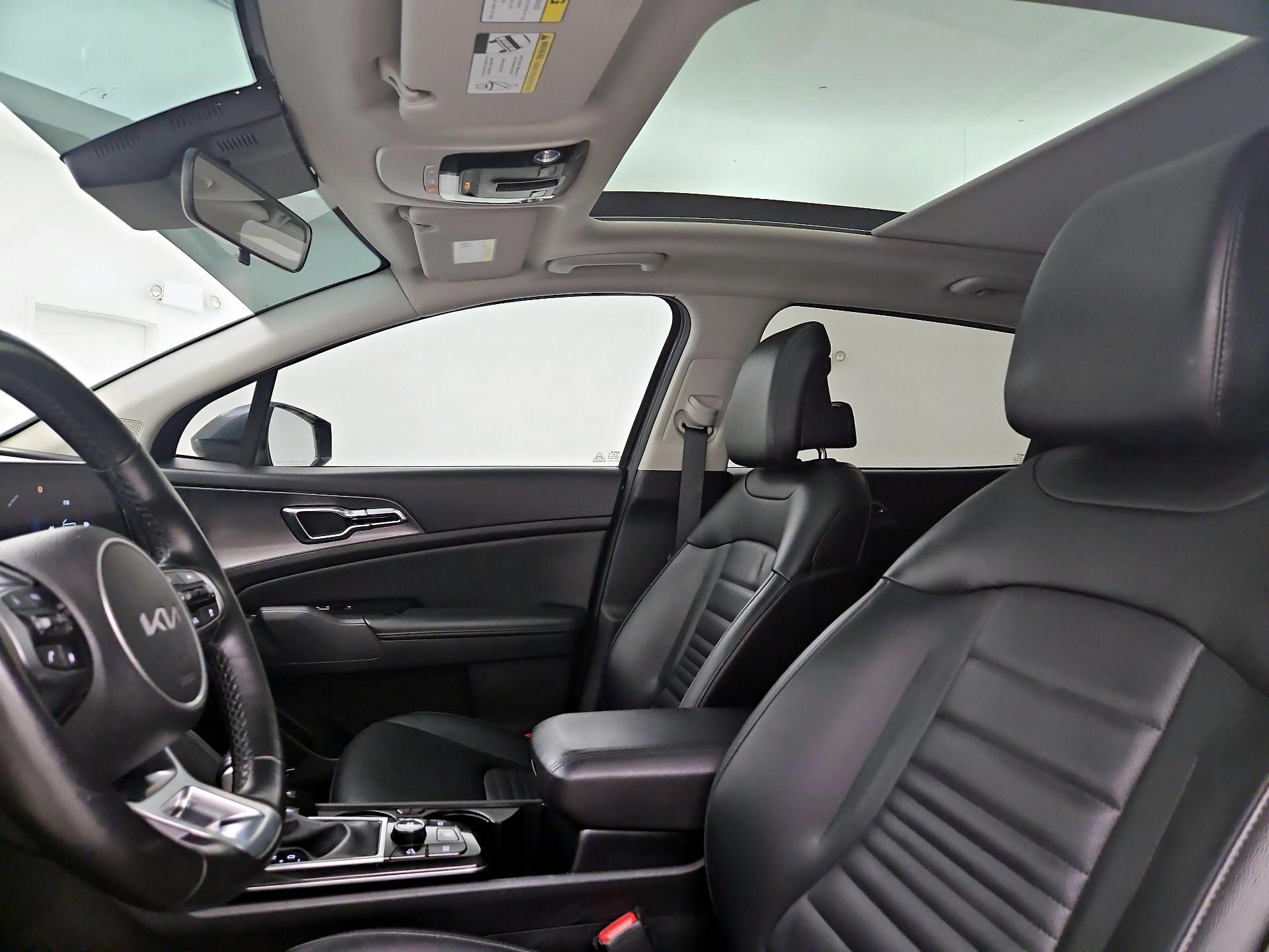 Thumbnail: 2023 Kia Sportage - 20