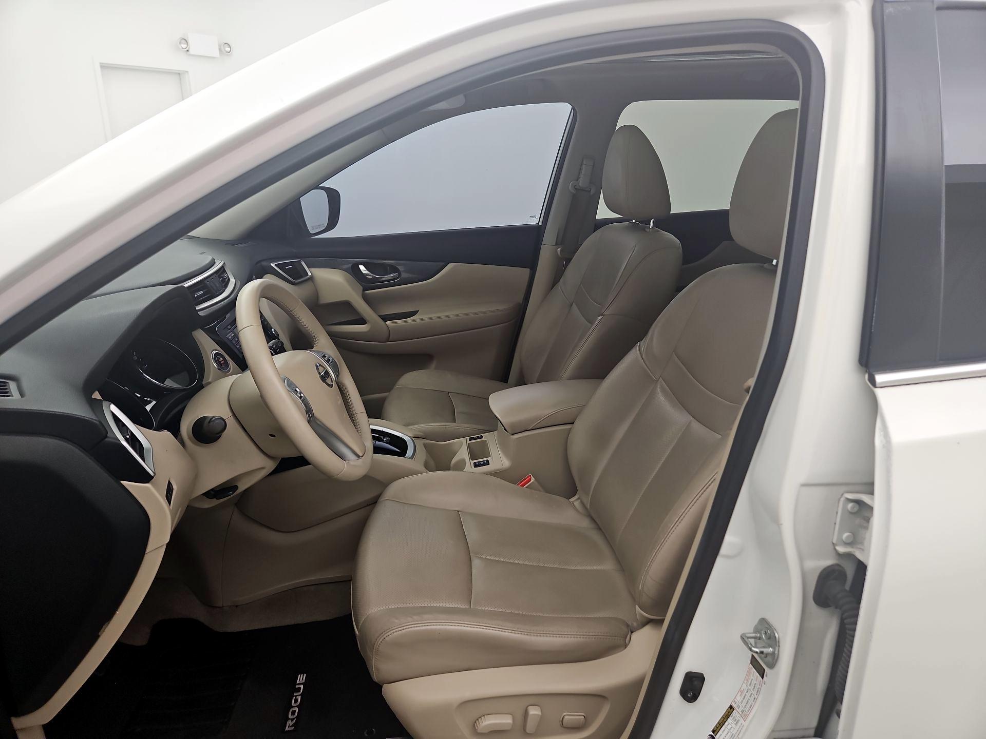 Thumbnail: 2015 Nissan Rogue - 11