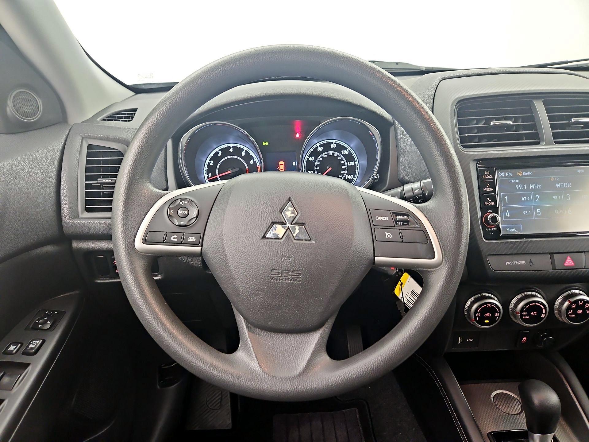 Thumbnail: 2021 Mitsubishi Outlander Sport - 10