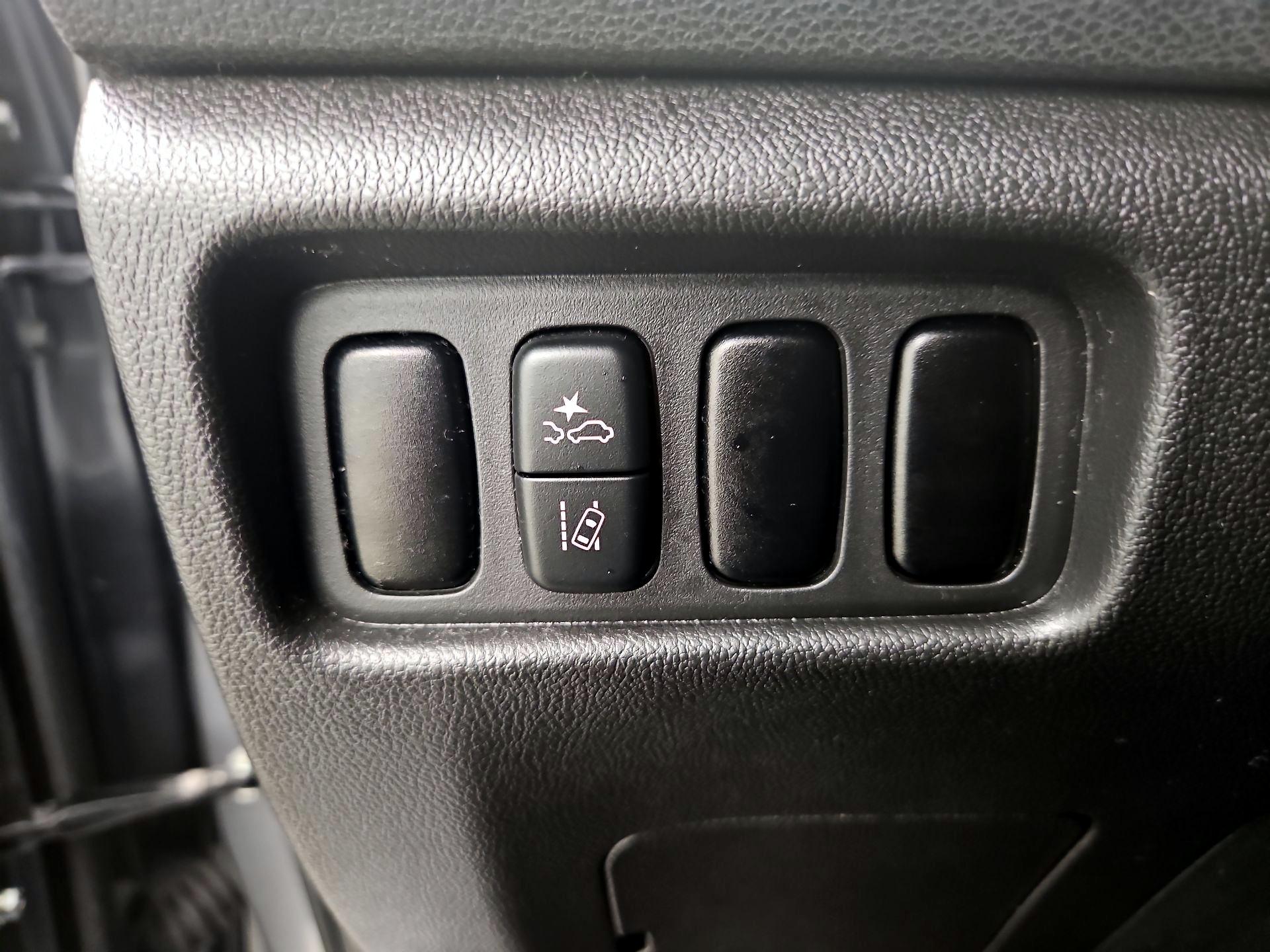 Thumbnail: 2021 Mitsubishi Outlander Sport - 13