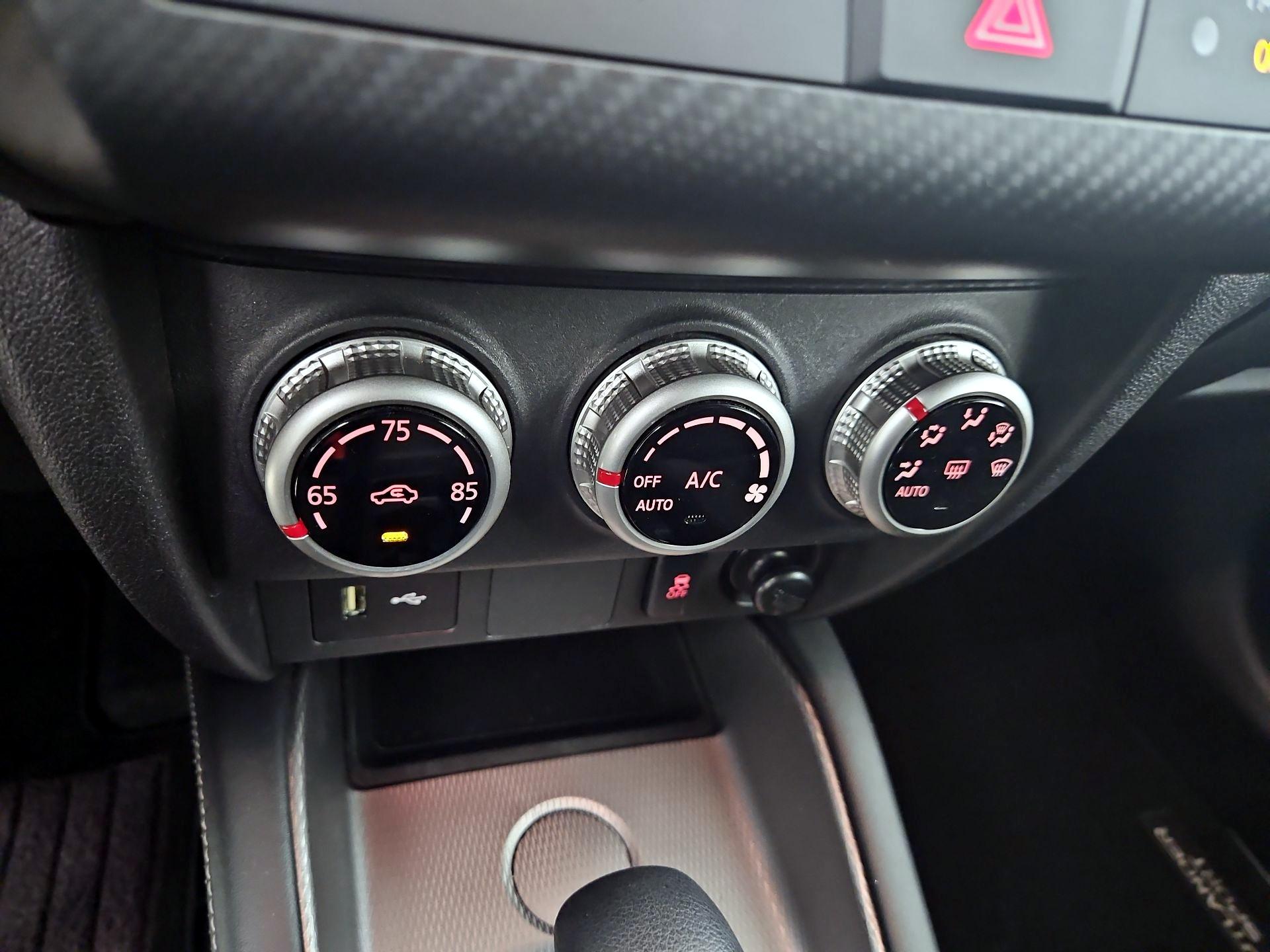 Thumbnail: 2021 Mitsubishi Outlander Sport - 15