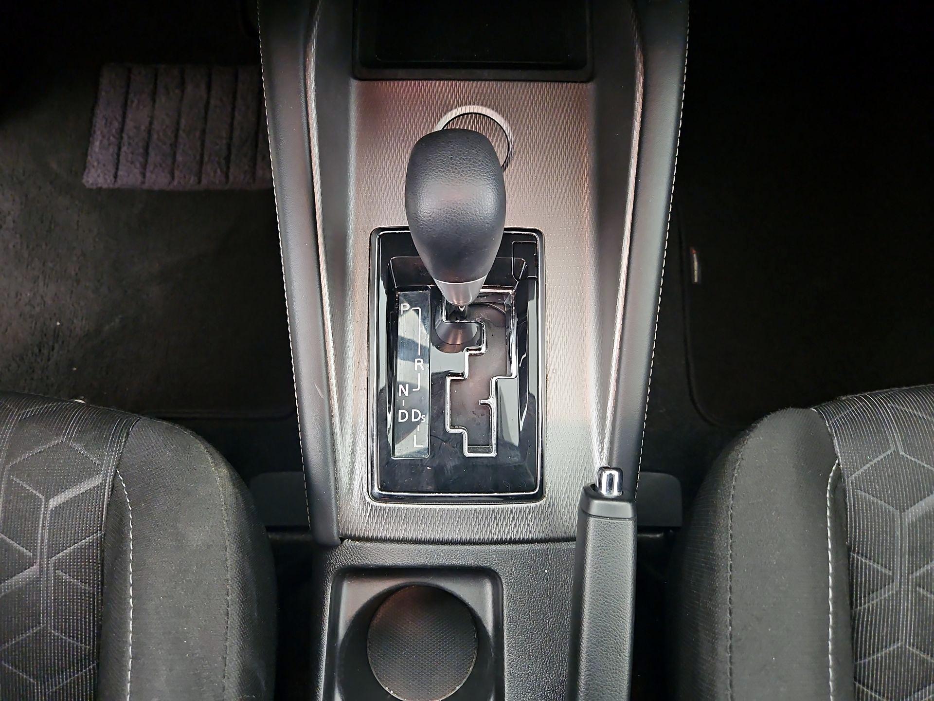 Thumbnail: 2021 Mitsubishi Outlander Sport - 16