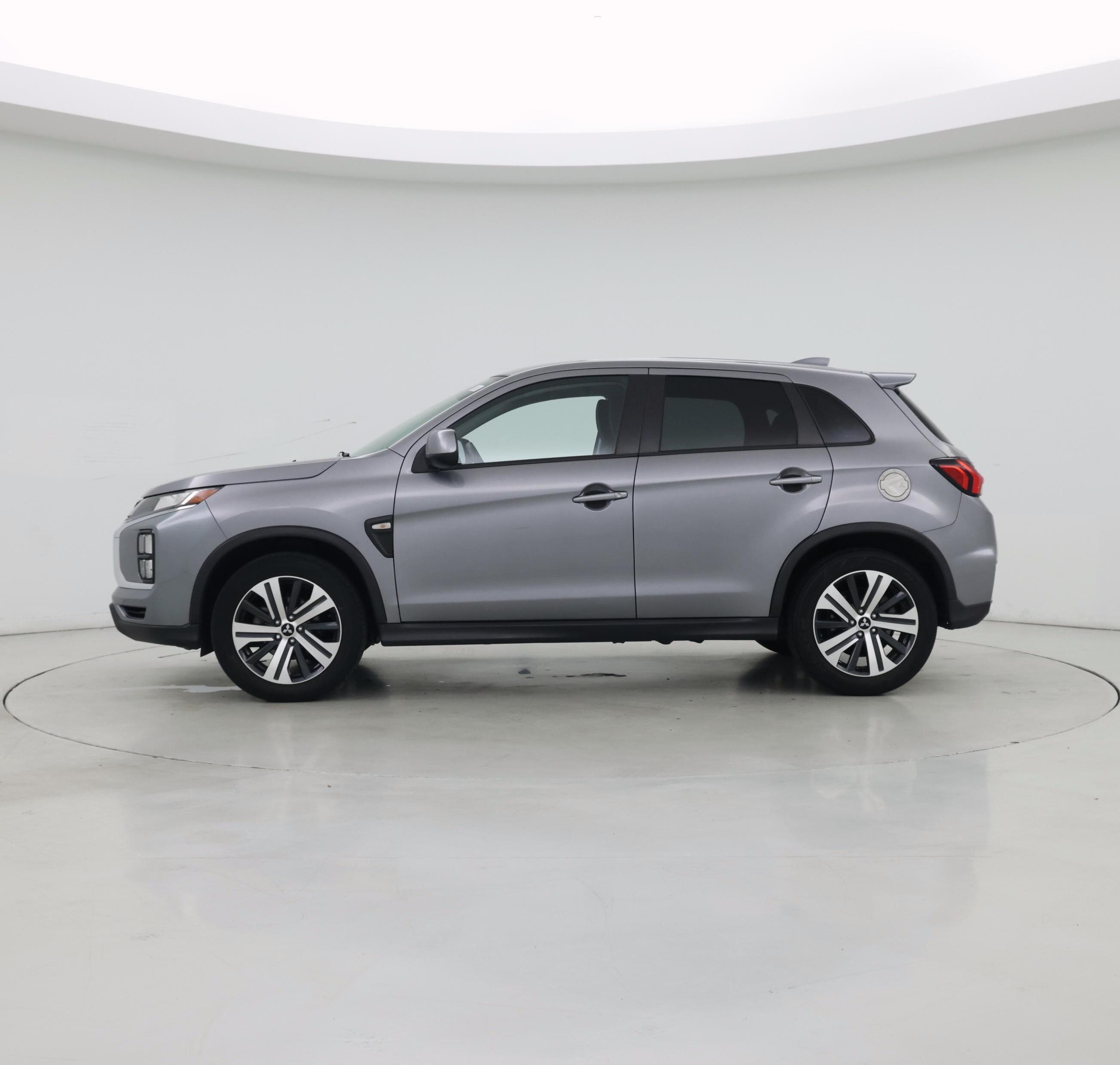 Thumbnail: 2021 Mitsubishi Outlander Sport - 3