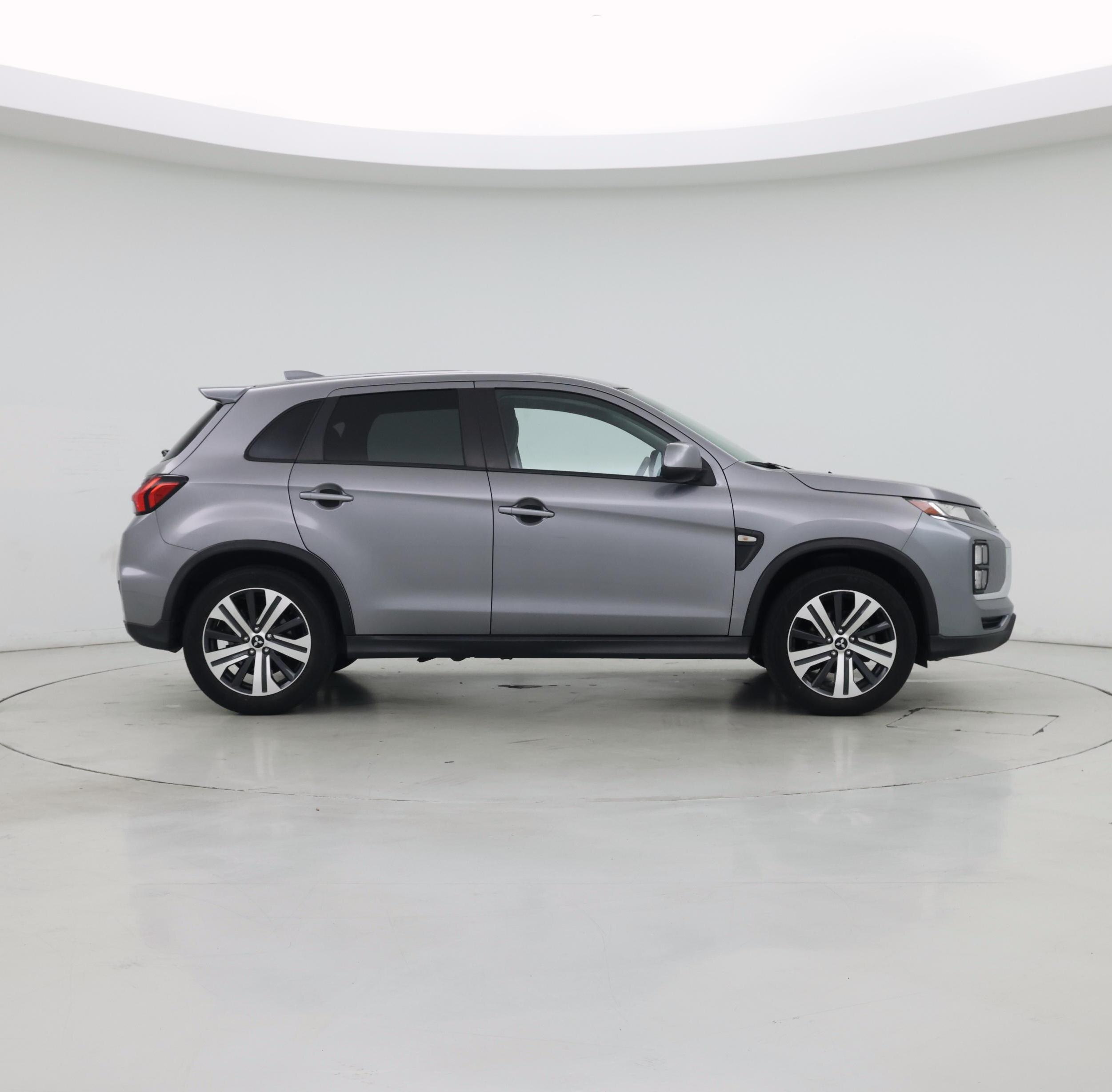 Thumbnail: 2021 Mitsubishi Outlander Sport - 7