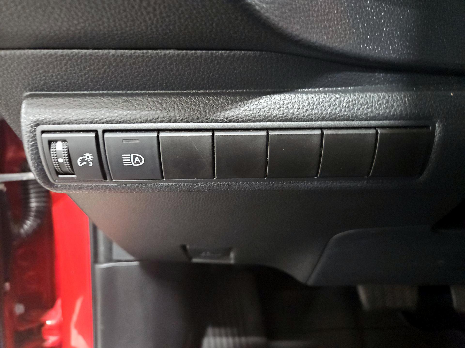 Thumbnail: 2021 Toyota Corolla - 13