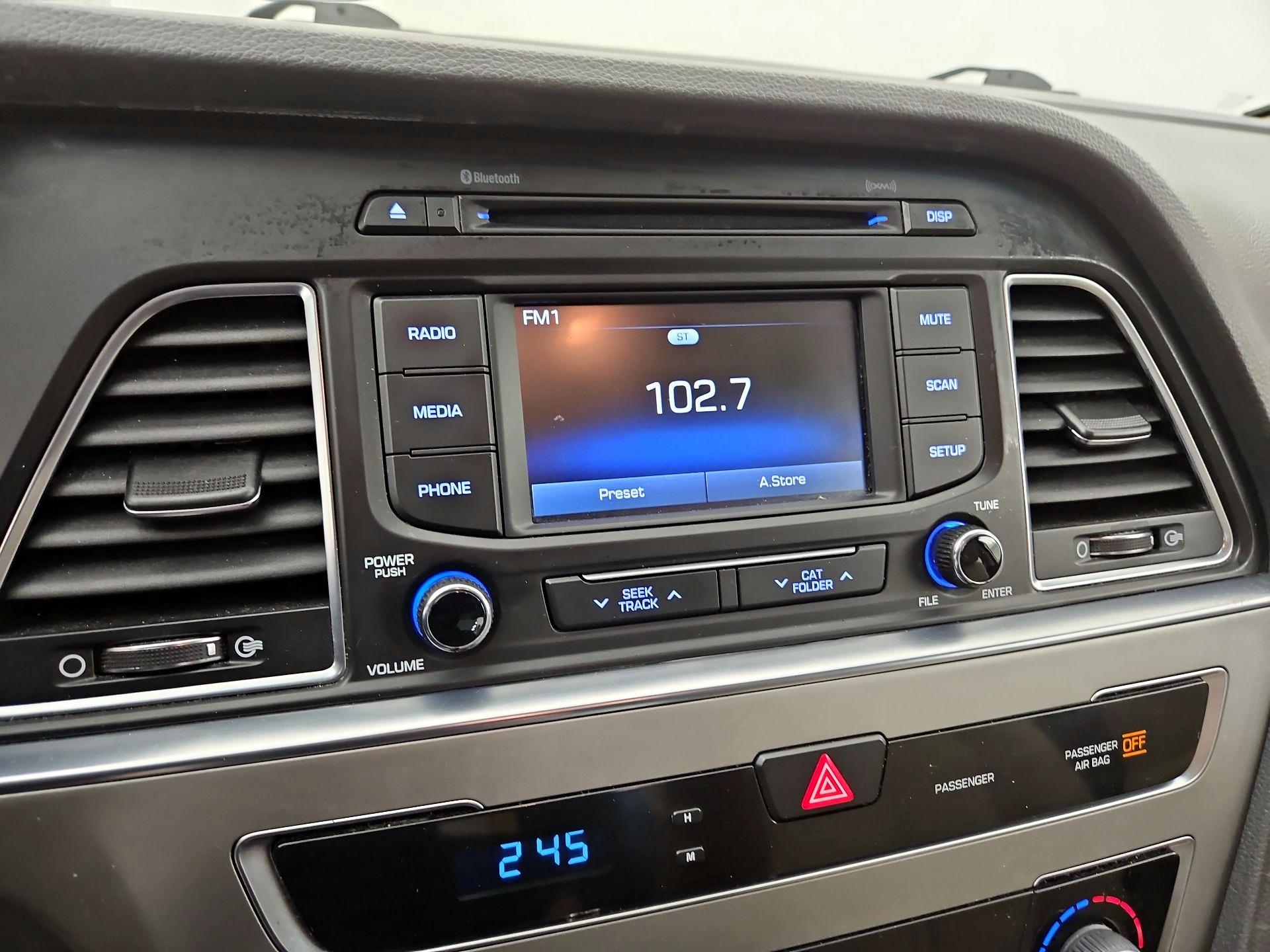 Thumbnail: 2015 Hyundai Sonata - 15