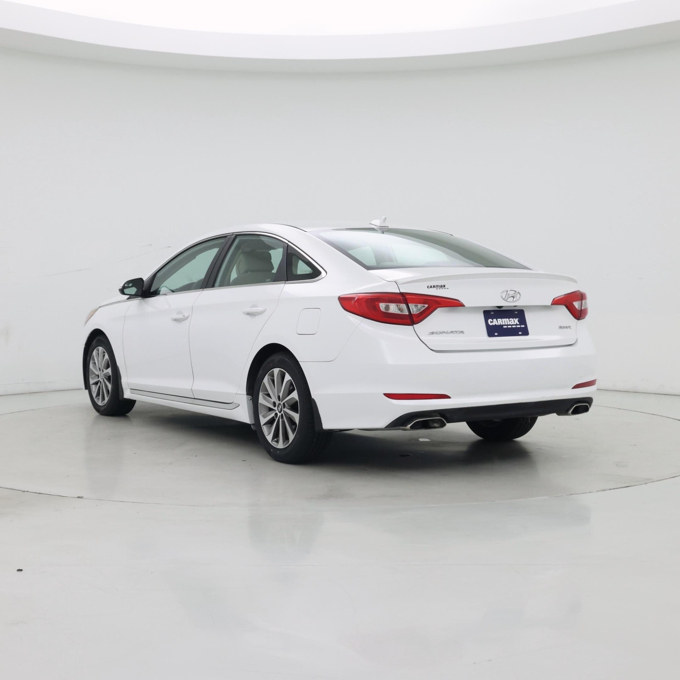 Thumbnail: 2015 Hyundai Sonata - 2